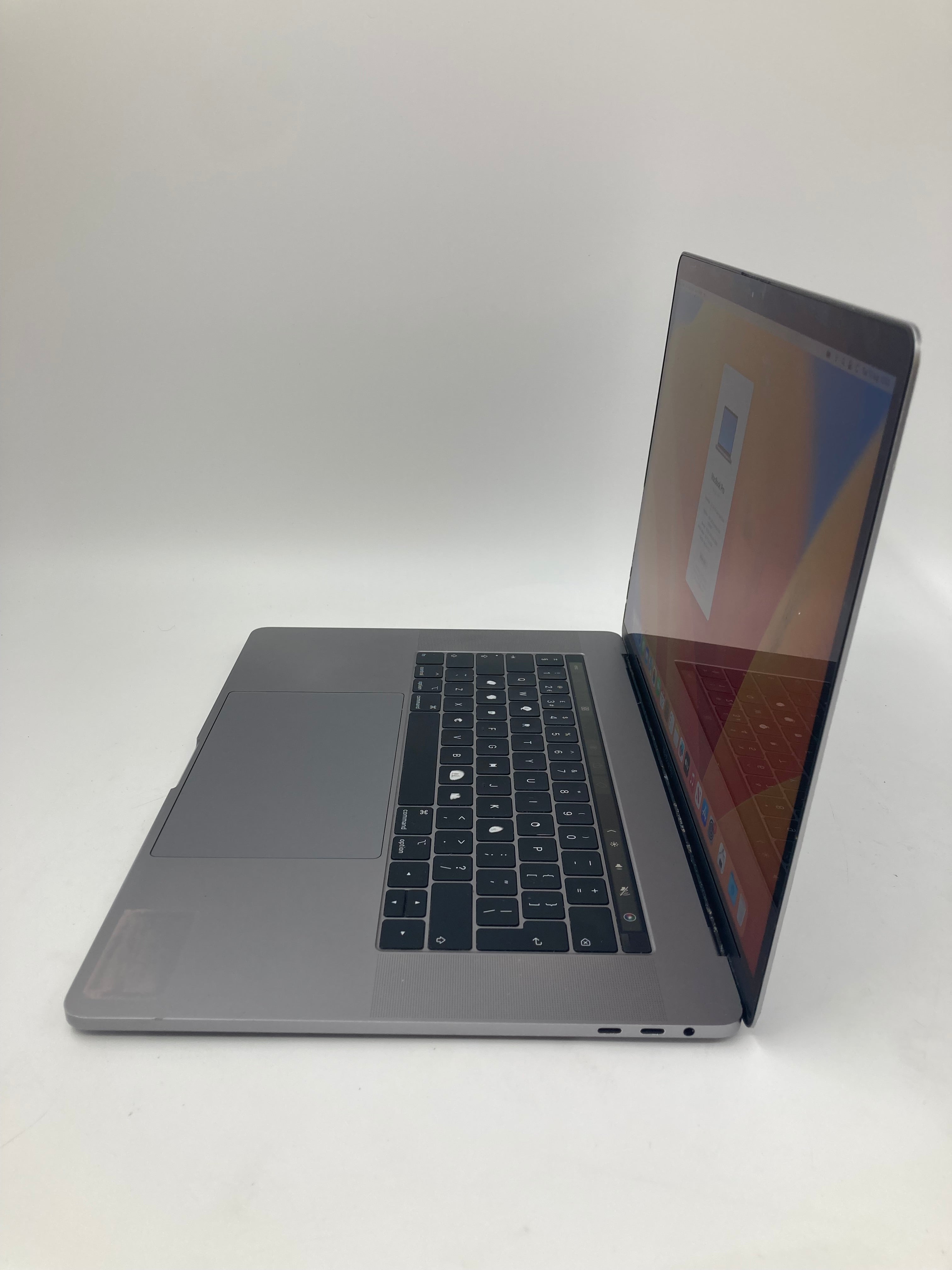 Apple MacBook Pro 2018 A1990 15" Screen i7 8th Gen 16GB RAM 250GB SSD OS Ventura