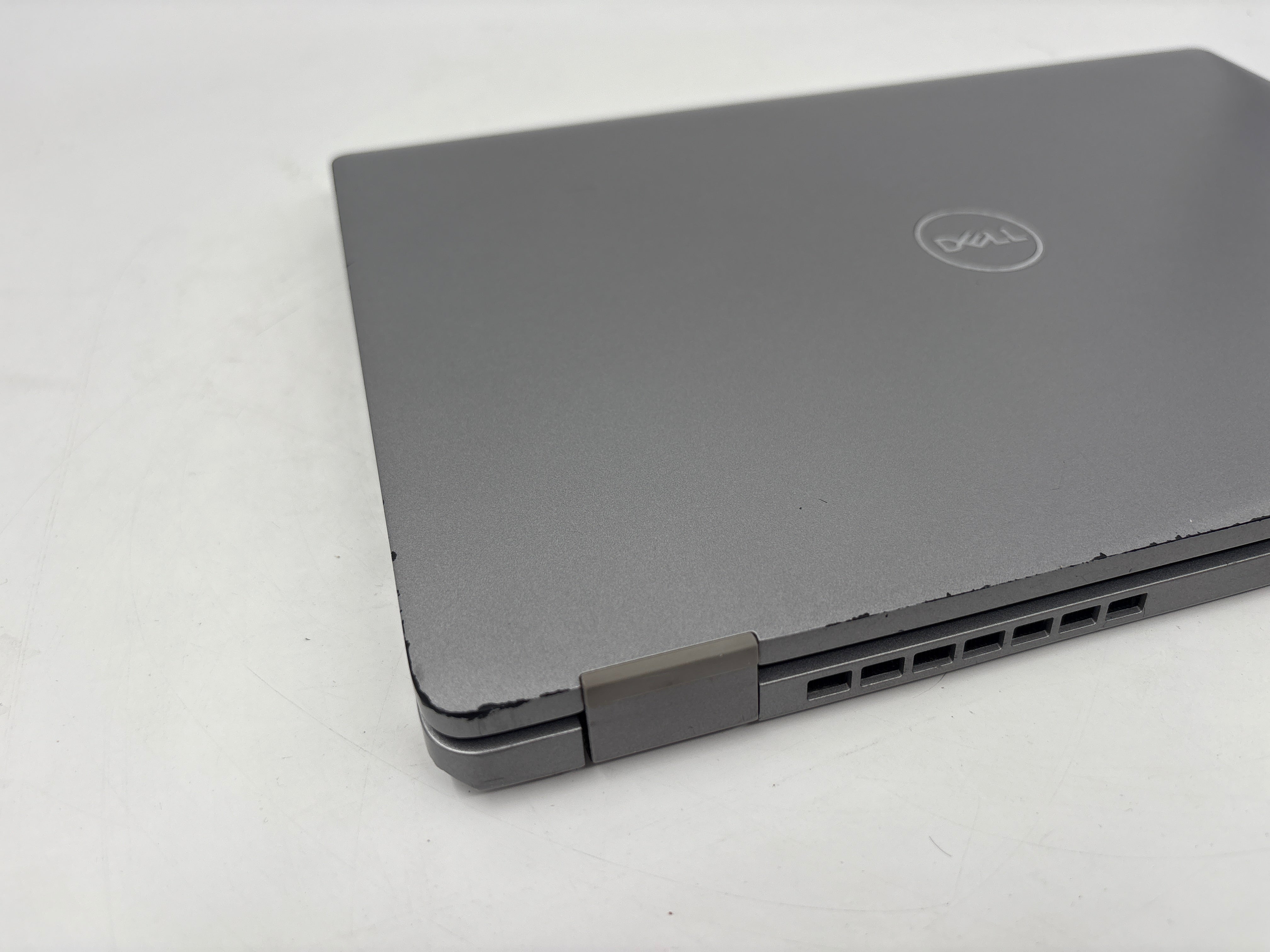 Dell Laptop Latitude 5320 13.3" Screen i5 11th Gen 8GB RAM NO SSD NO OS *Spares*