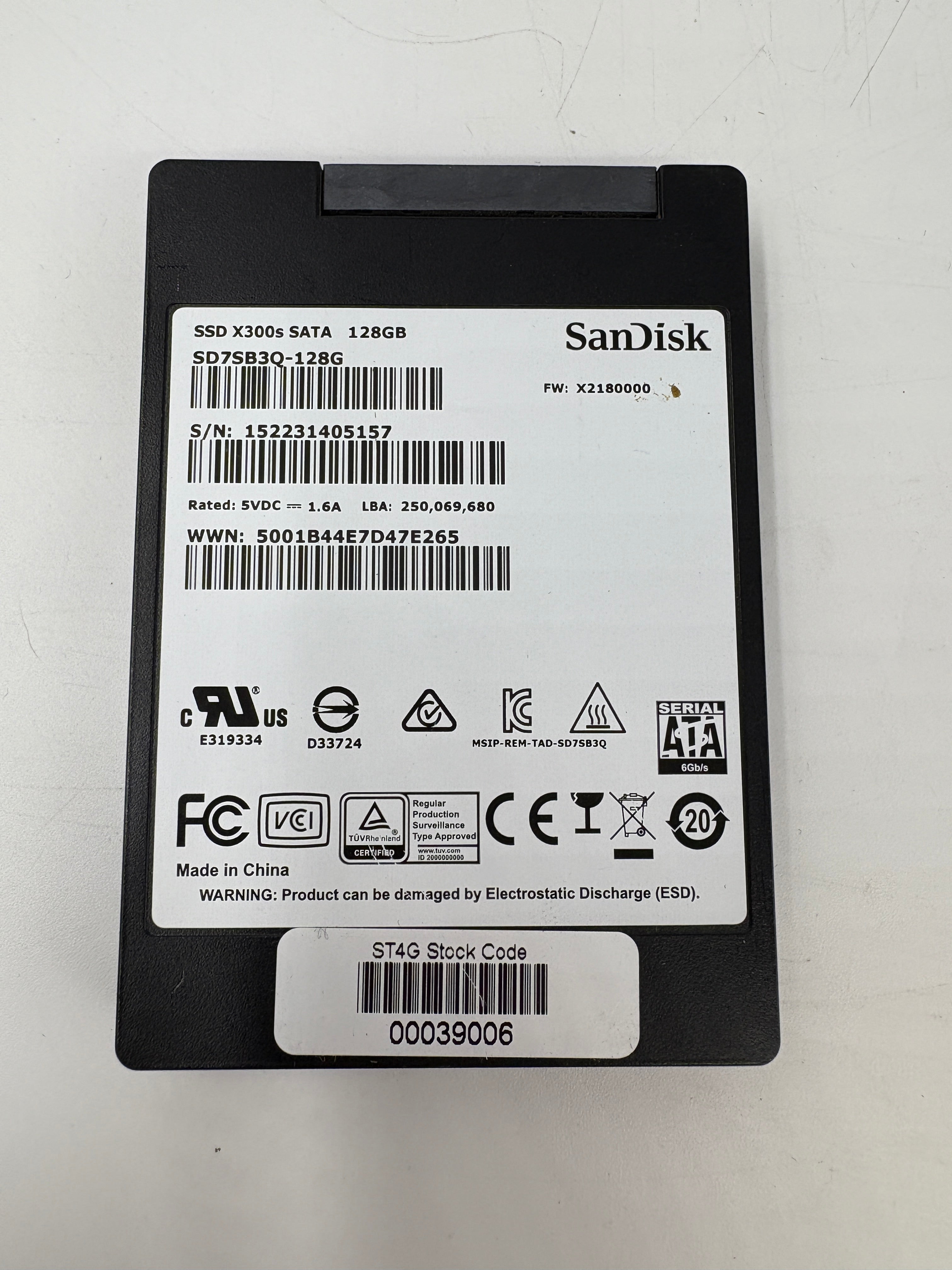 Batch of 6 128GB SSD 2.5" SATA - Mixed Models