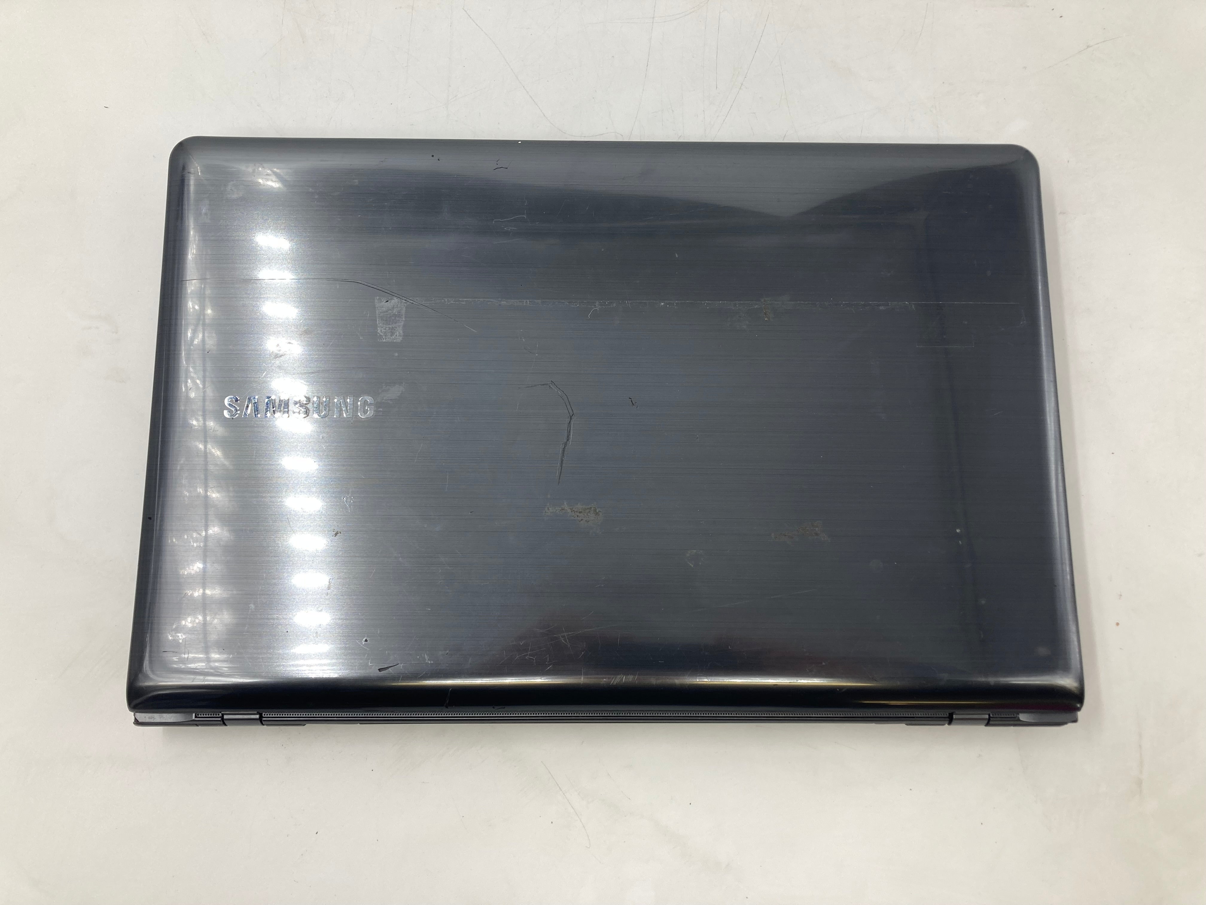 Samsung Laptop 250V 15.6" i5 3rd Gen 6GB RAM No HDD *Spares*
