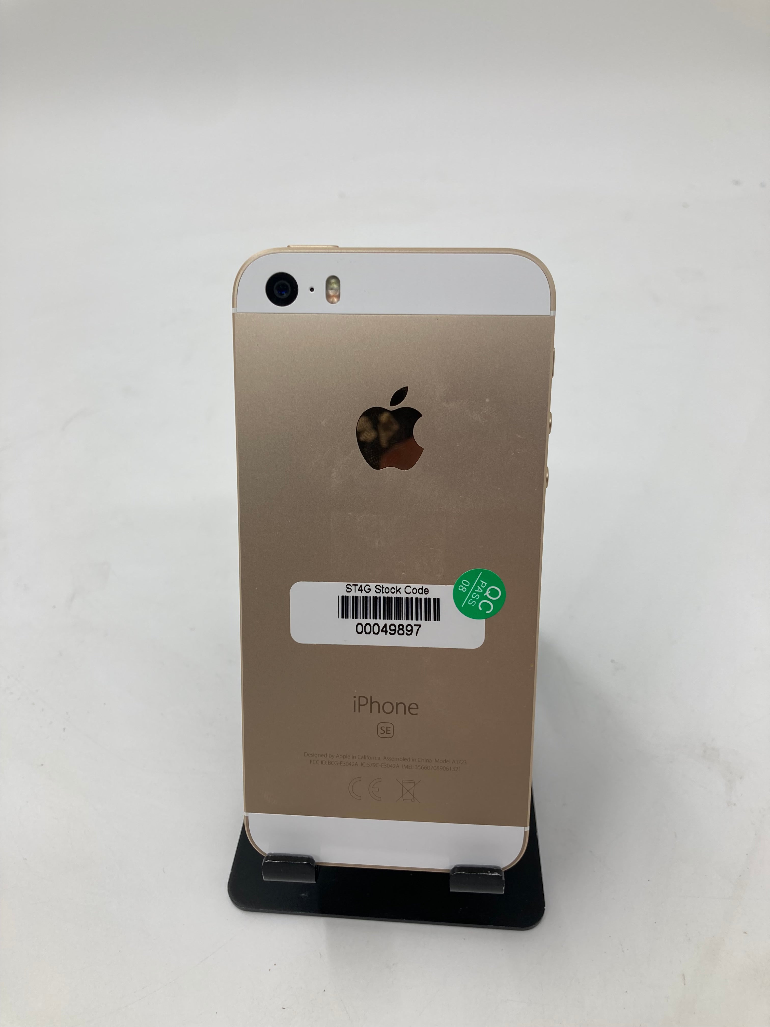 Apple iPhone SE 1st Gen A1723 32GB Space Grey & Gold Network Lock Batch of 3