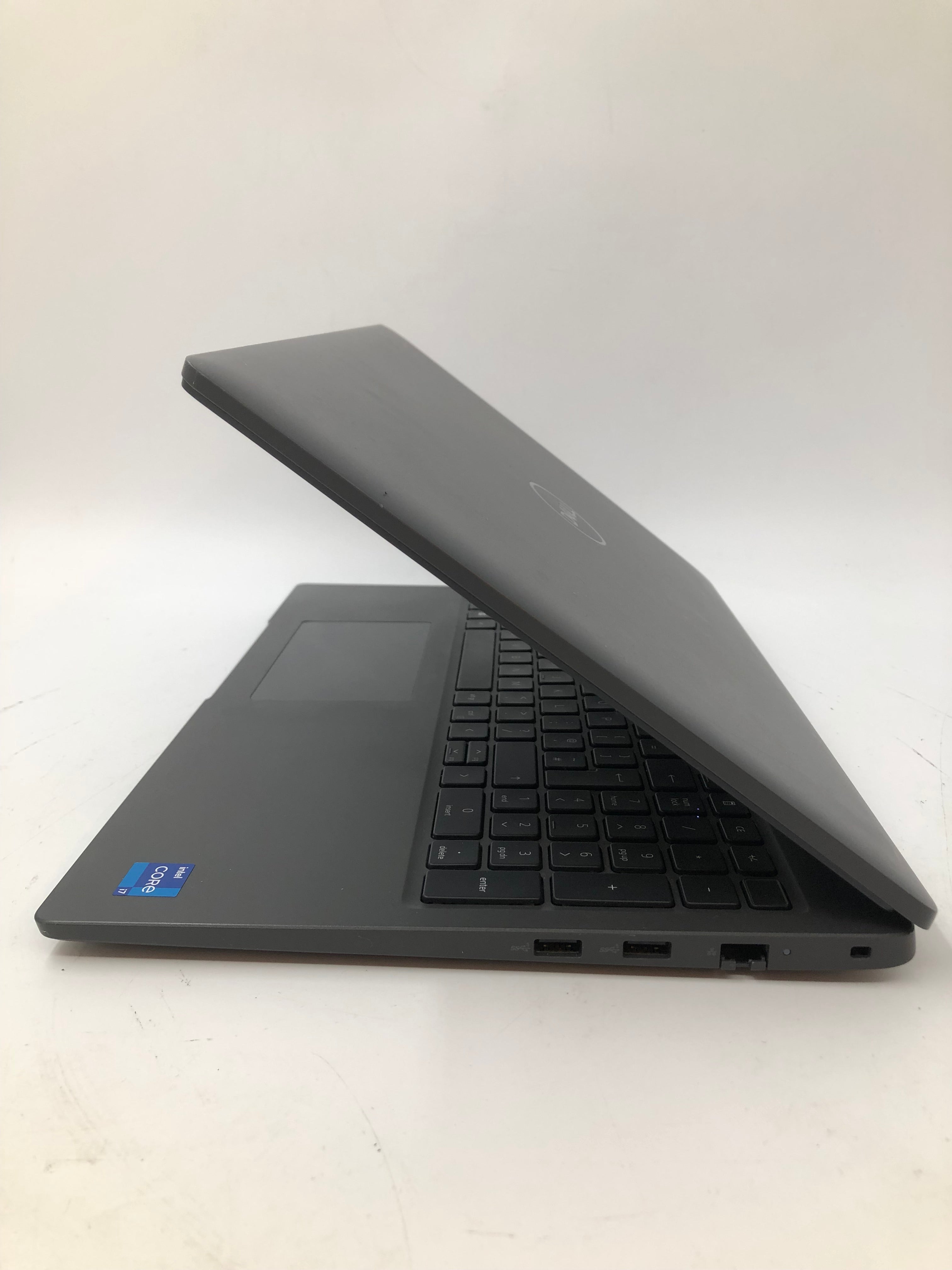 Dell Latitude 3540 15.6" FHD i7 13th Gen 32GB RAM 256GB SSD W11 (Faulty Camera)