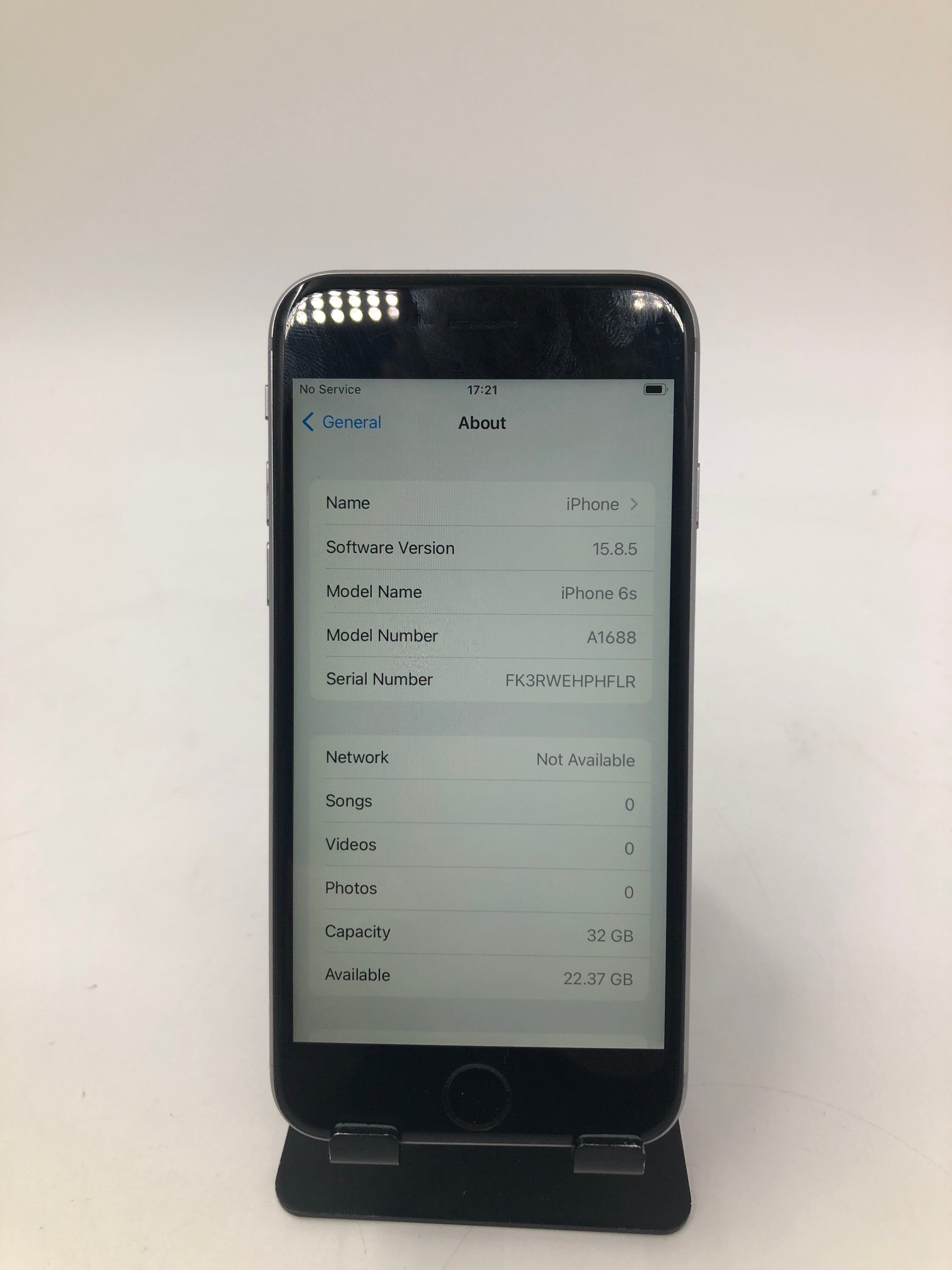 Apple iPhone 6s 2015 5" Screen 16GB Storage Black