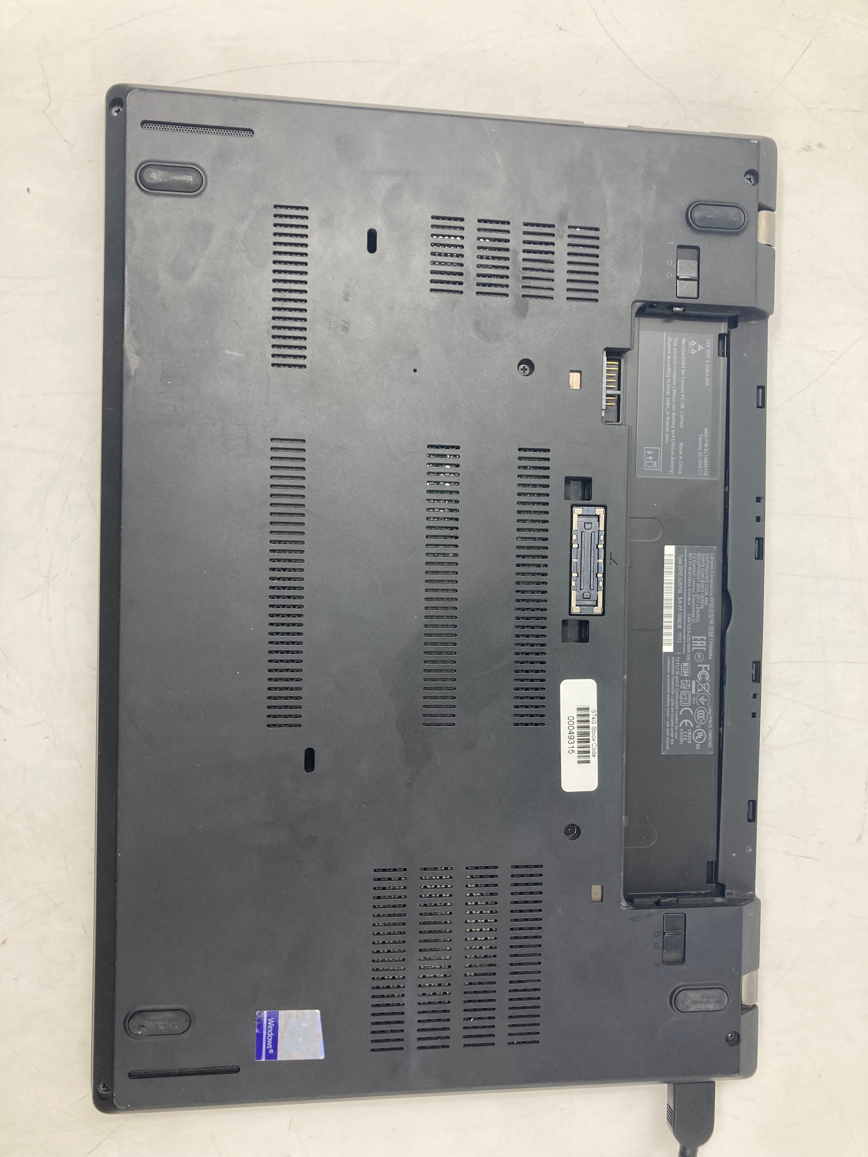 Lenovo ThinkPad T470 14" Screen i5 7th Gen 8GB RAM 128GB SSD Win 10
