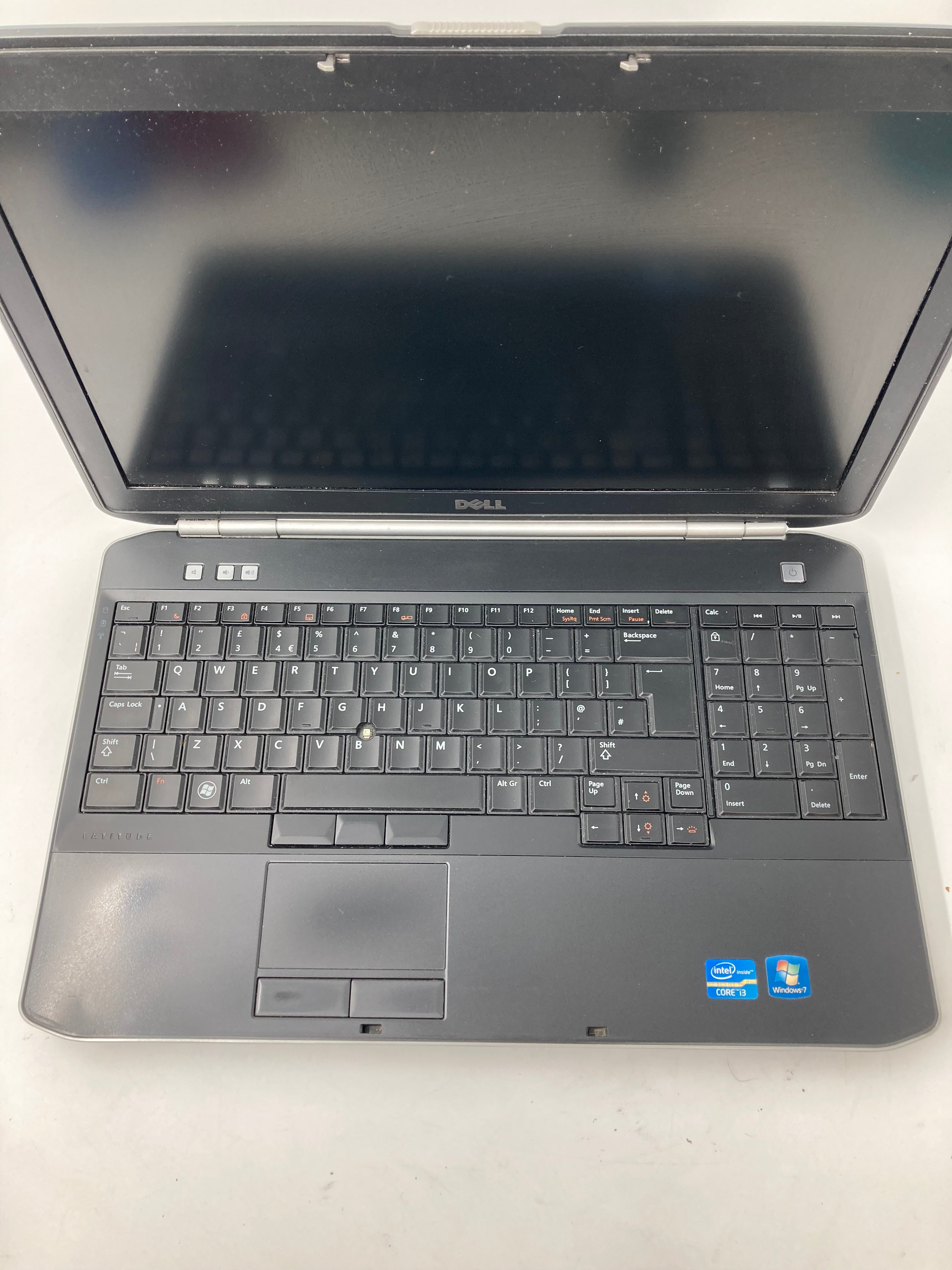 Dell Latitude EE520 15.6" Screen i3 2nd Gen 4GB RAM No SSD No OS *Spares*