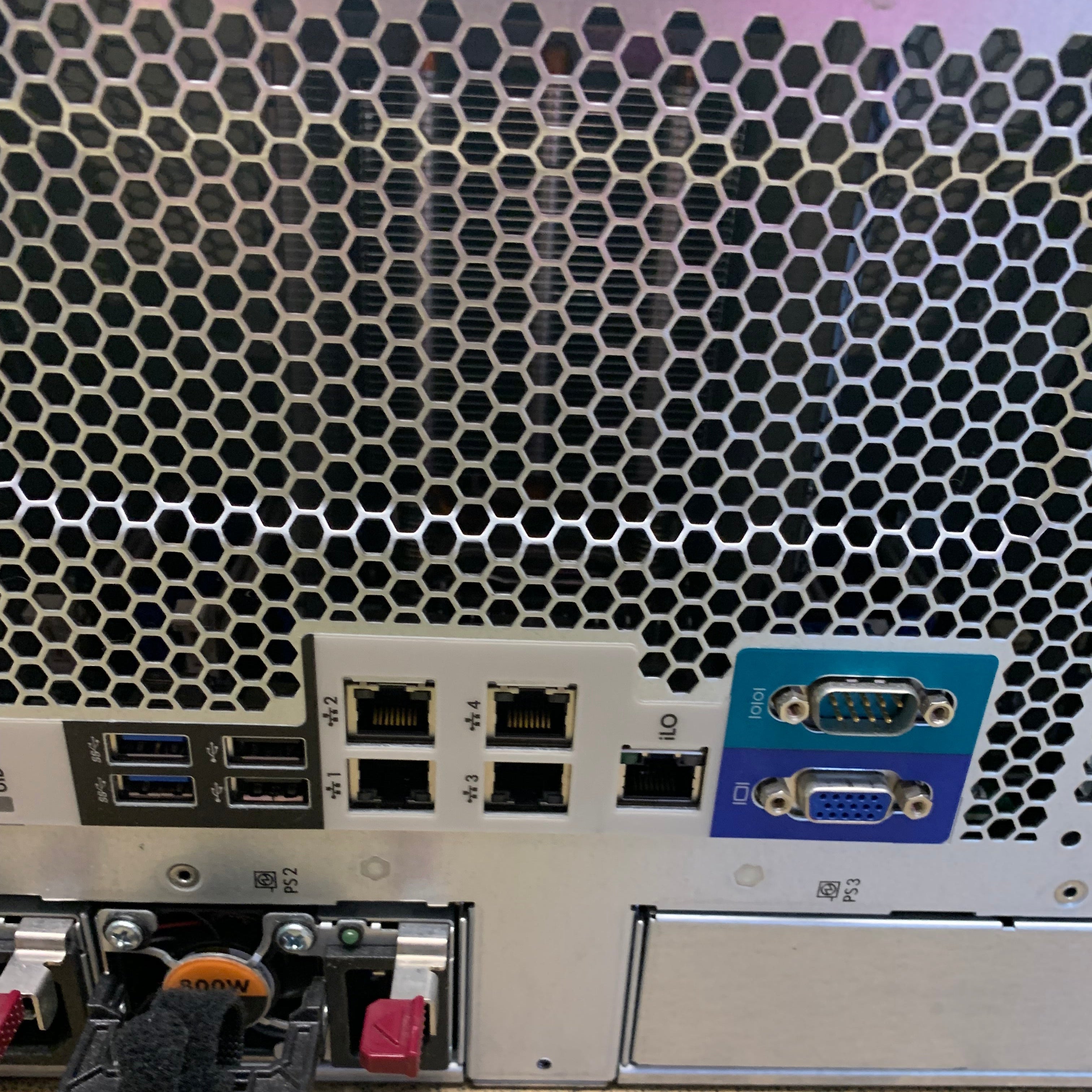 HP ProLiant ML350 Gen 9 | 2x Xeon E5-2630v4 | 14x 1.2TB HDD | 2x 600GB HDD | No RAM