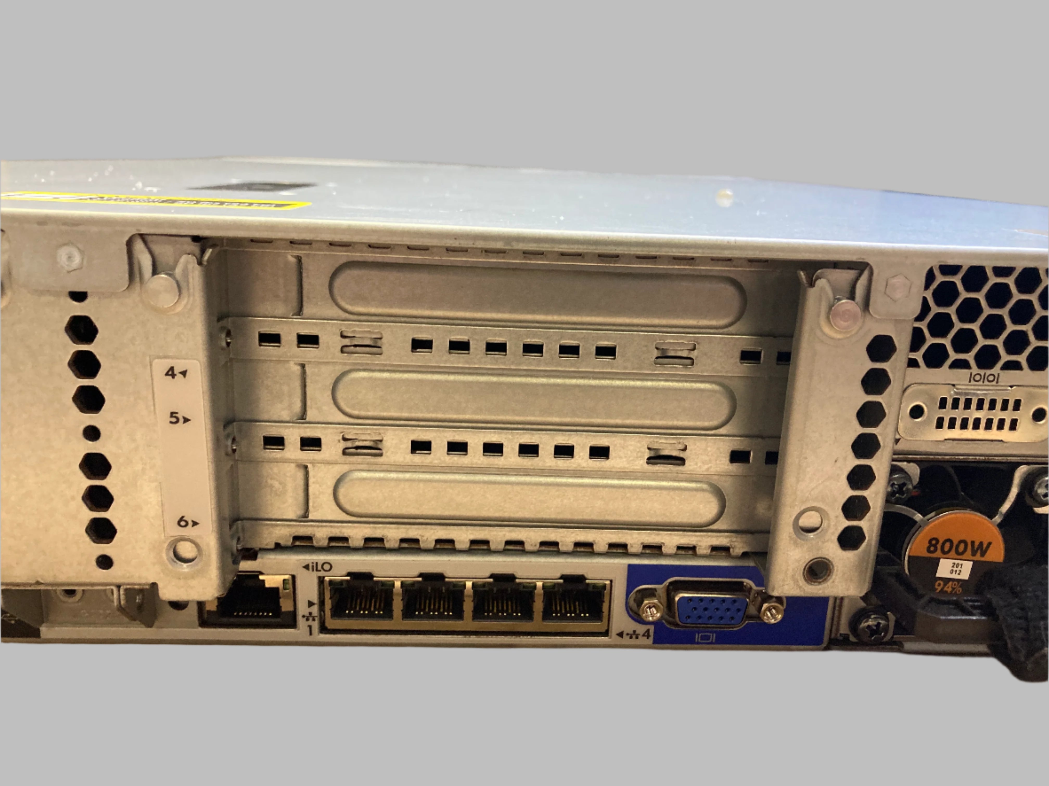 HPE Server ProLiant DL380 G9 2x Xeon E5-2643 V4 4GB RAM 16x 2.5" Bay No HDD