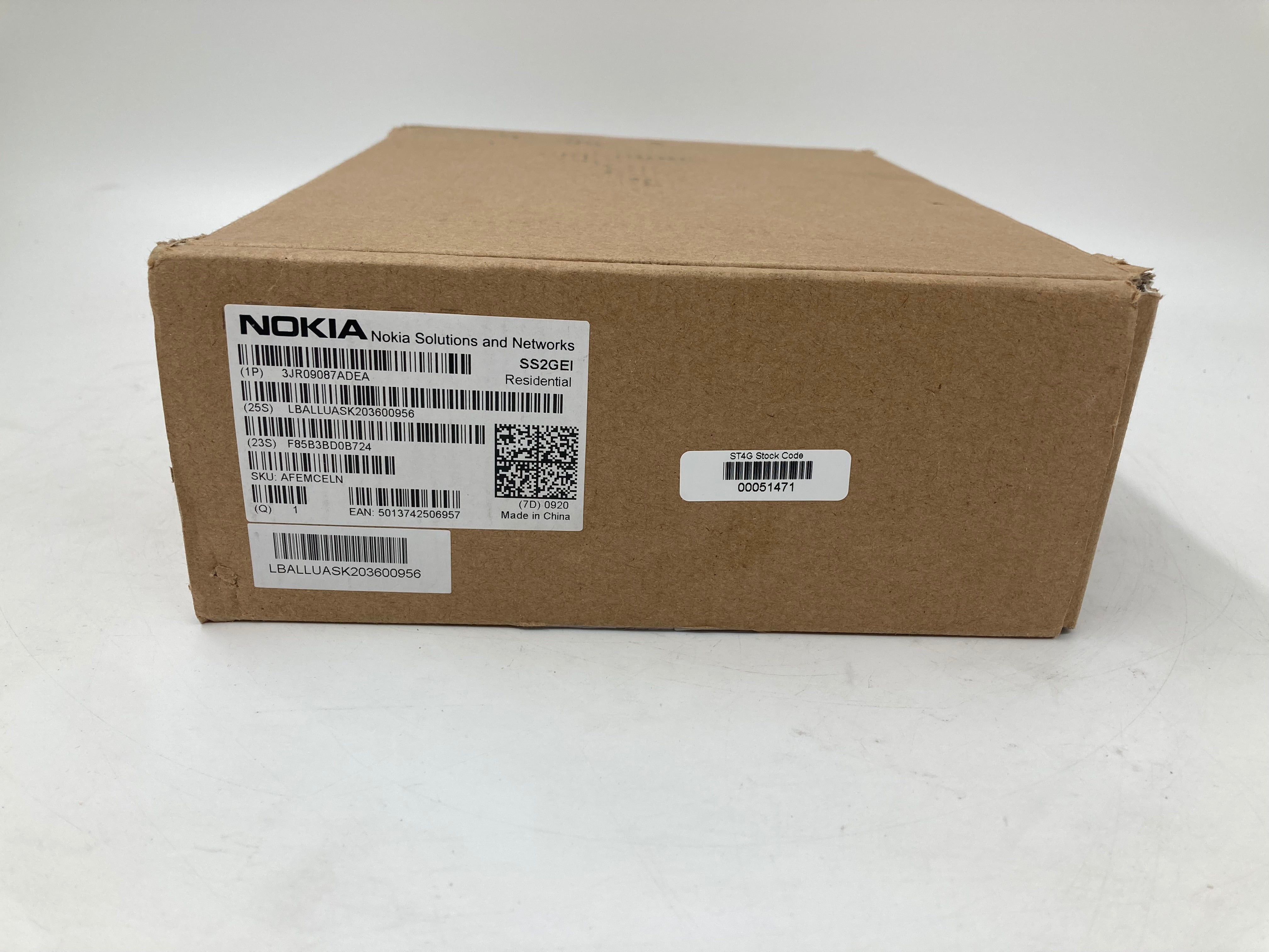 New Open Box Nokia O2 SS2GEI Femtocell Multi-band SOHO Signal Booster
