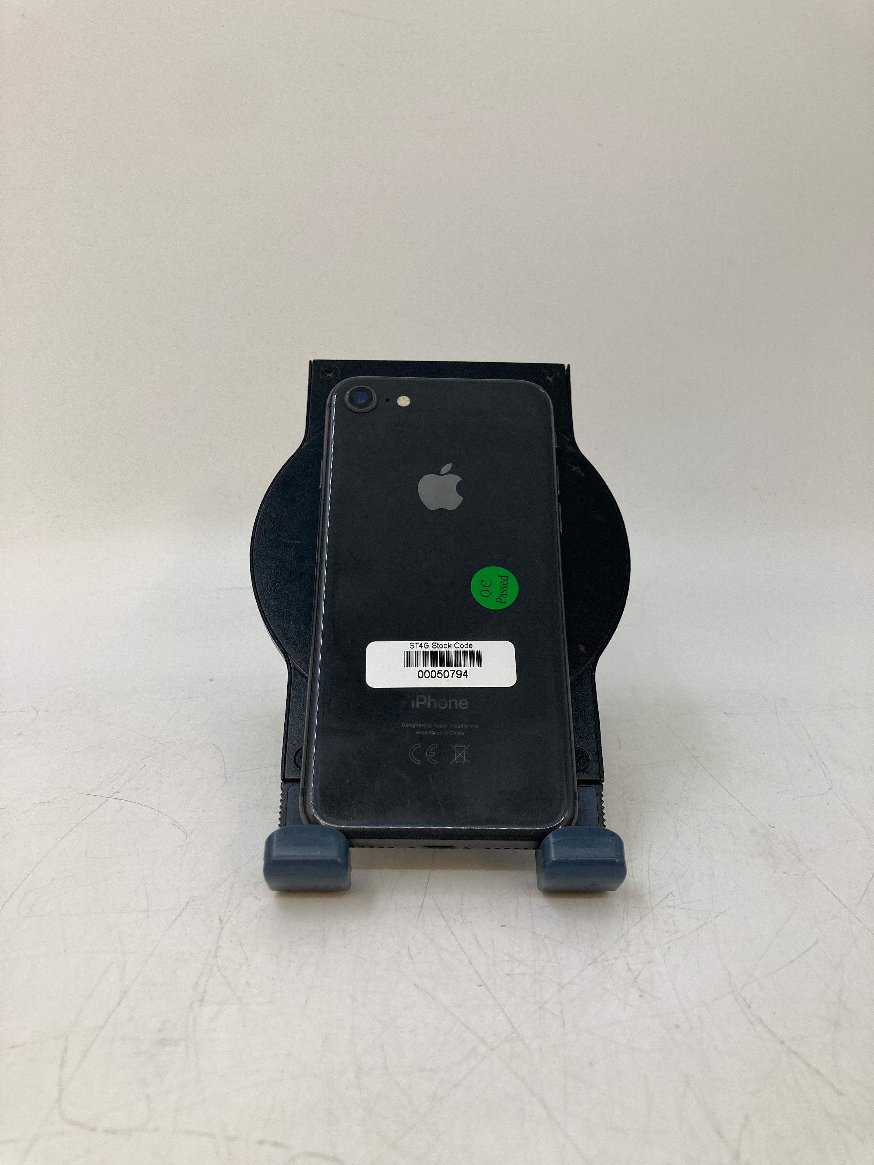 Apple iPhone 8 2017 Mobile Phone | 4.7" Screen | 64GB Storage | 2GB RAM