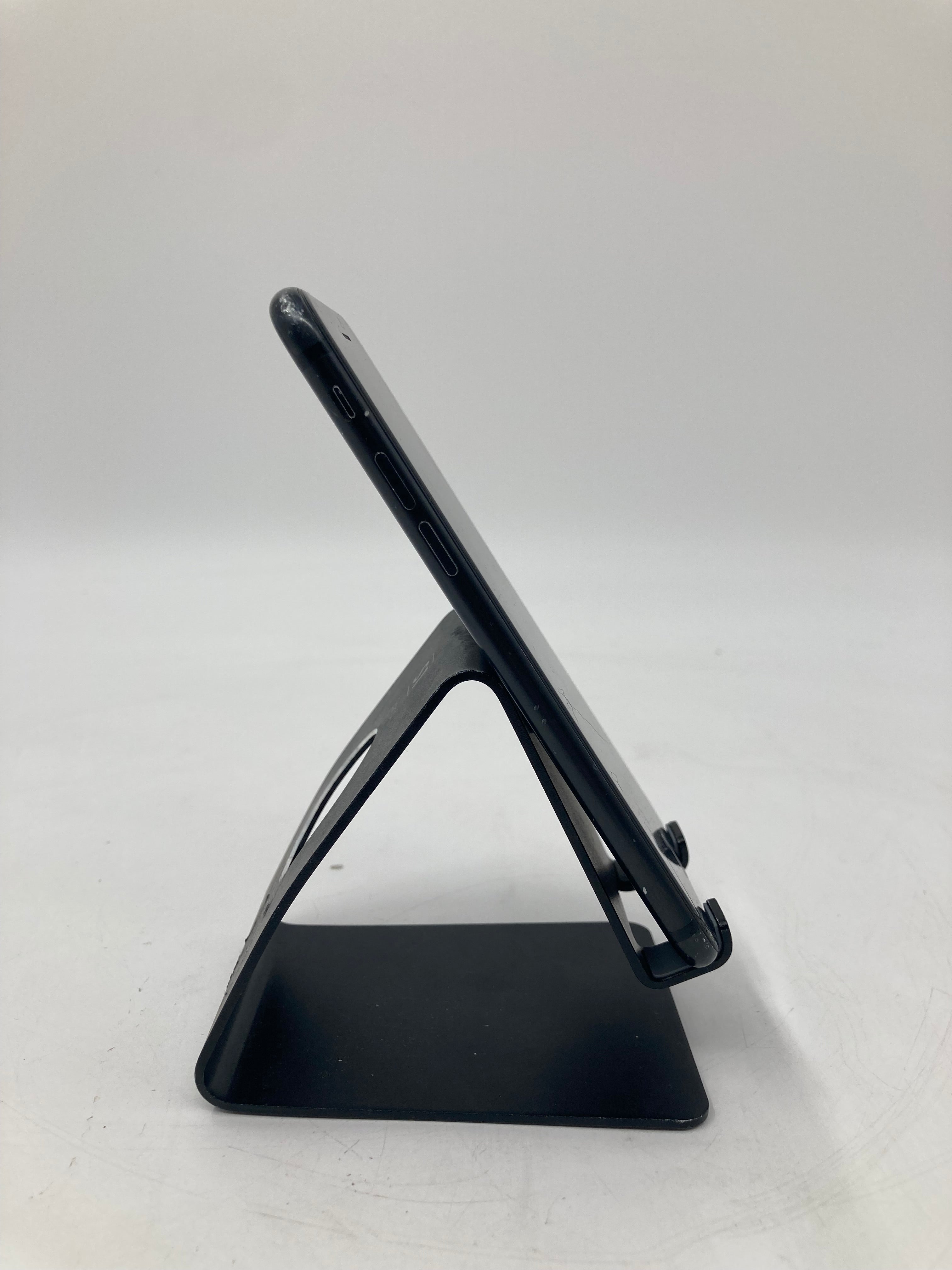 Apple iPhone 7 2016 5" Screen 32GB Storage Black Spares