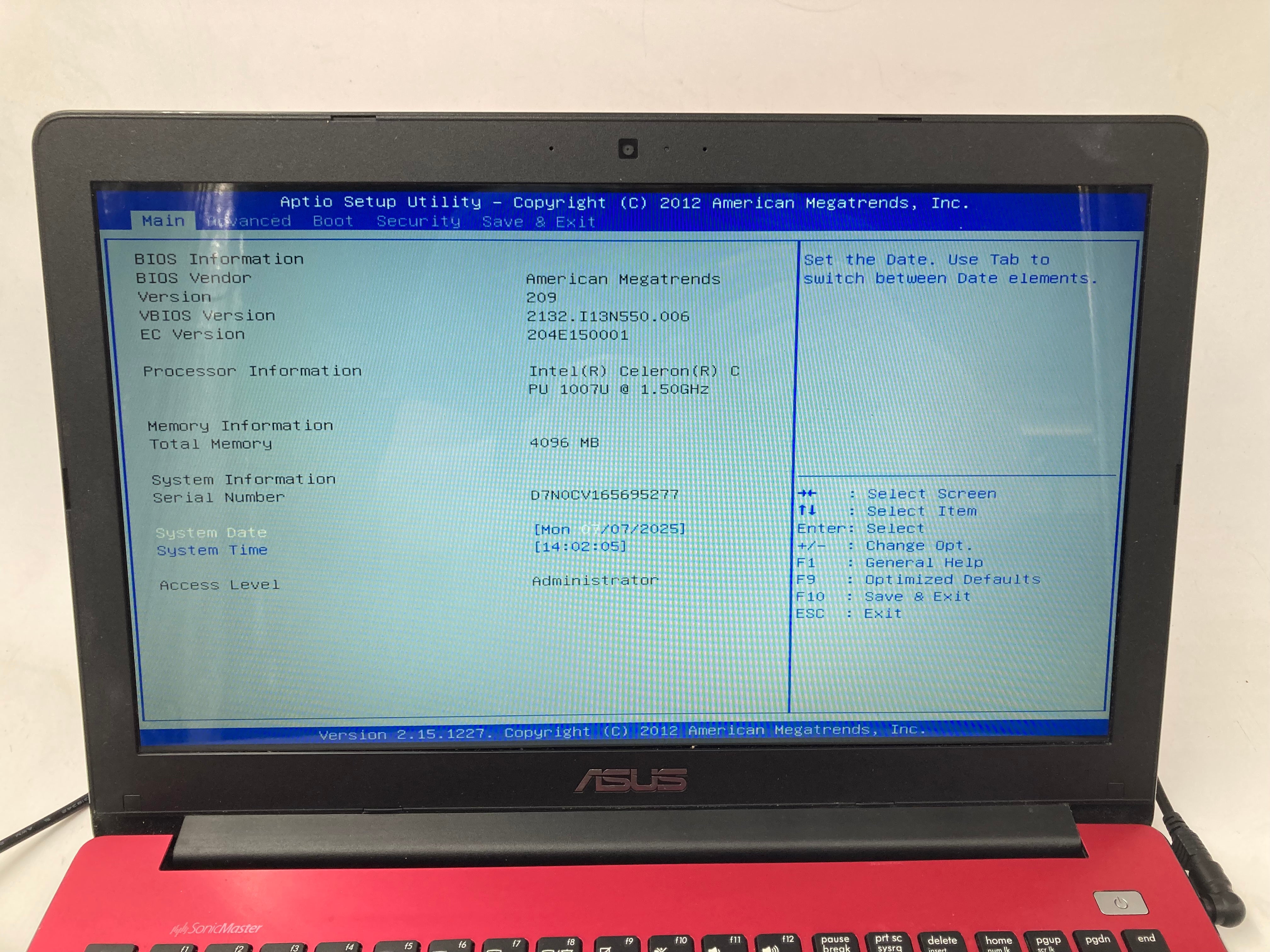 Asus Laptop X502C 15.6" Screen Celeron 1007U 4GB Ram No Storage No OS