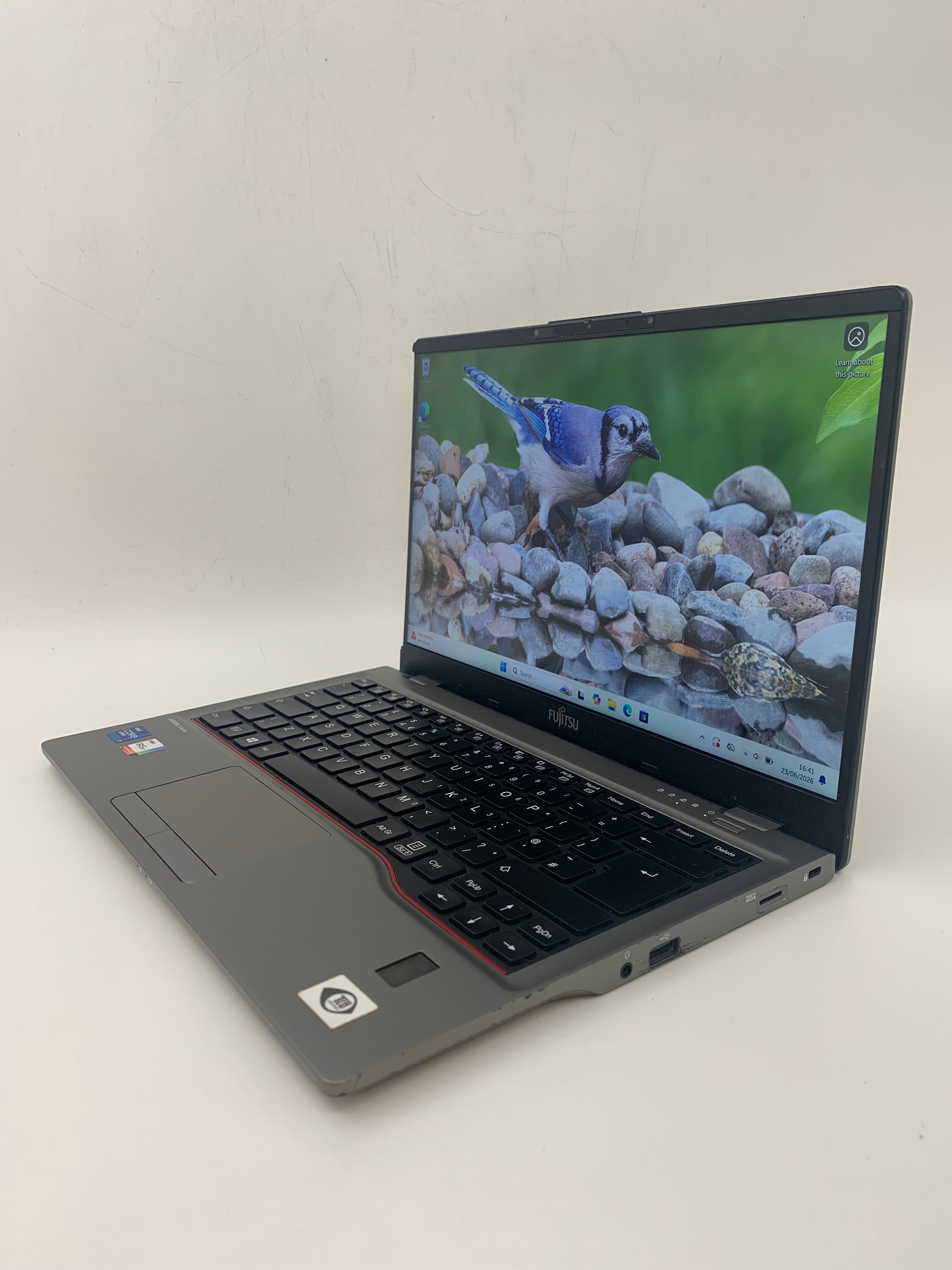 Fujitsu Lifebook U7411 Spares: 14" FHD, i7 11th Gen, 16GB RAM, 512GB SSD, W11 Pro