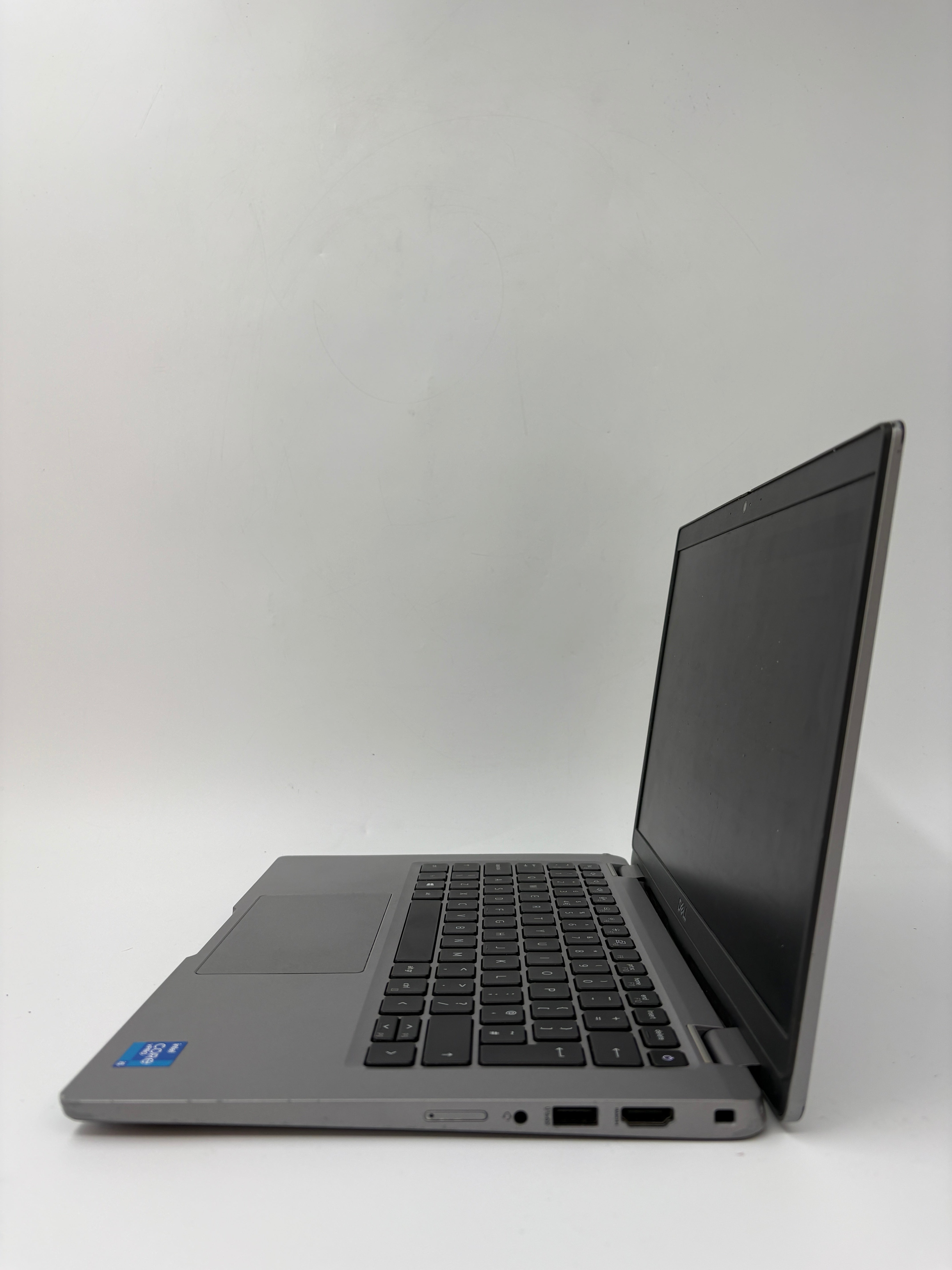 Dell Laptop Latitude 5320 13.3" Screen i5 11th Gen 8GB RAM No SSD No OS Spares
