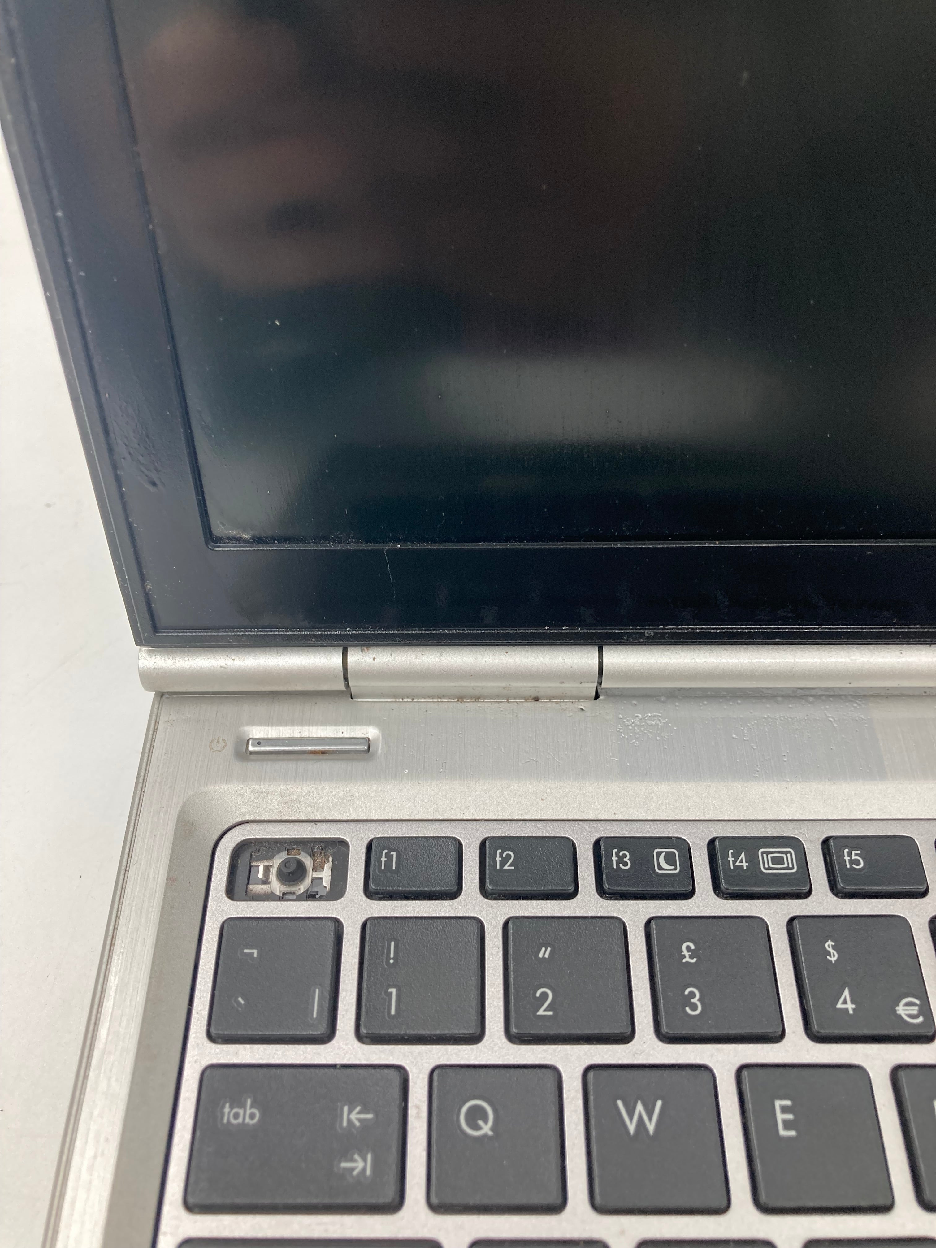 HP EliteBook 2570p 15" Screen i5 4GB RAM No SSD No OS *Spares*