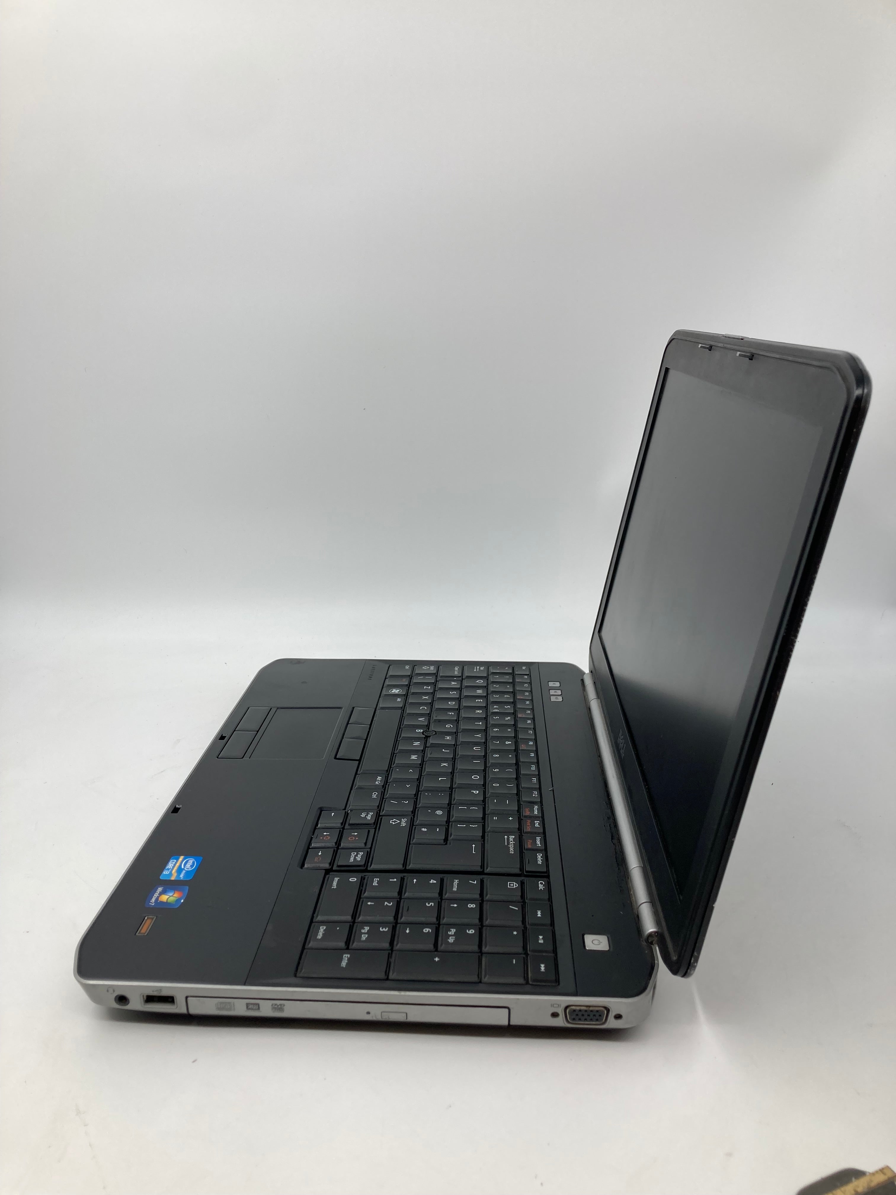 Dell Latitude E5520 15.6" Screen i3 2nd Gen 4GB RAM No SSD No OS *Spares*