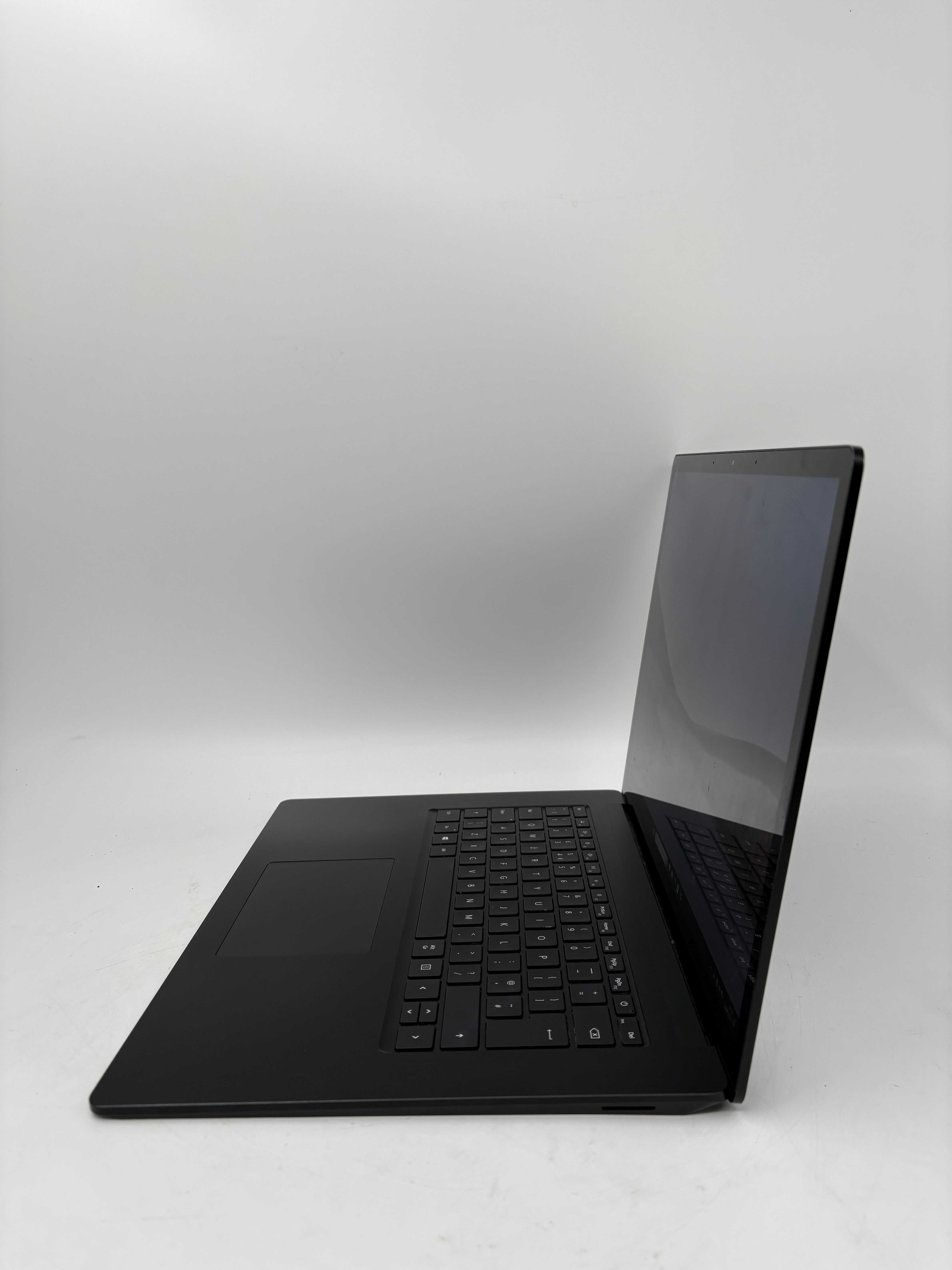 Microsoft Surface Laptop 3 15" TouchScreen i5 10th Gen 8GB RAM 256GB SSD W11
