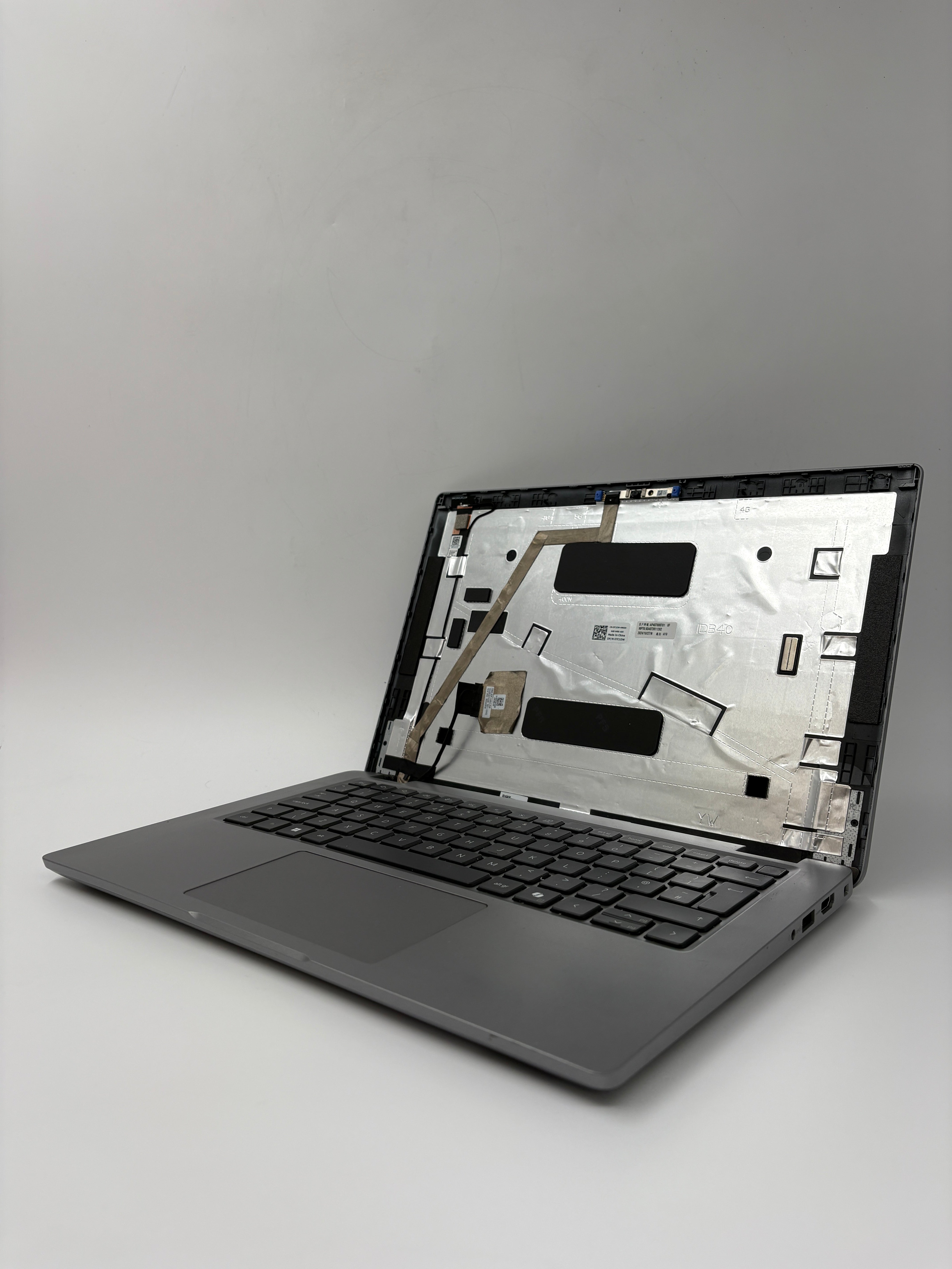 Dell Laptop Latitude 5450 14" Screen Ultra 5 135U No RAM No SSD No OS Spares