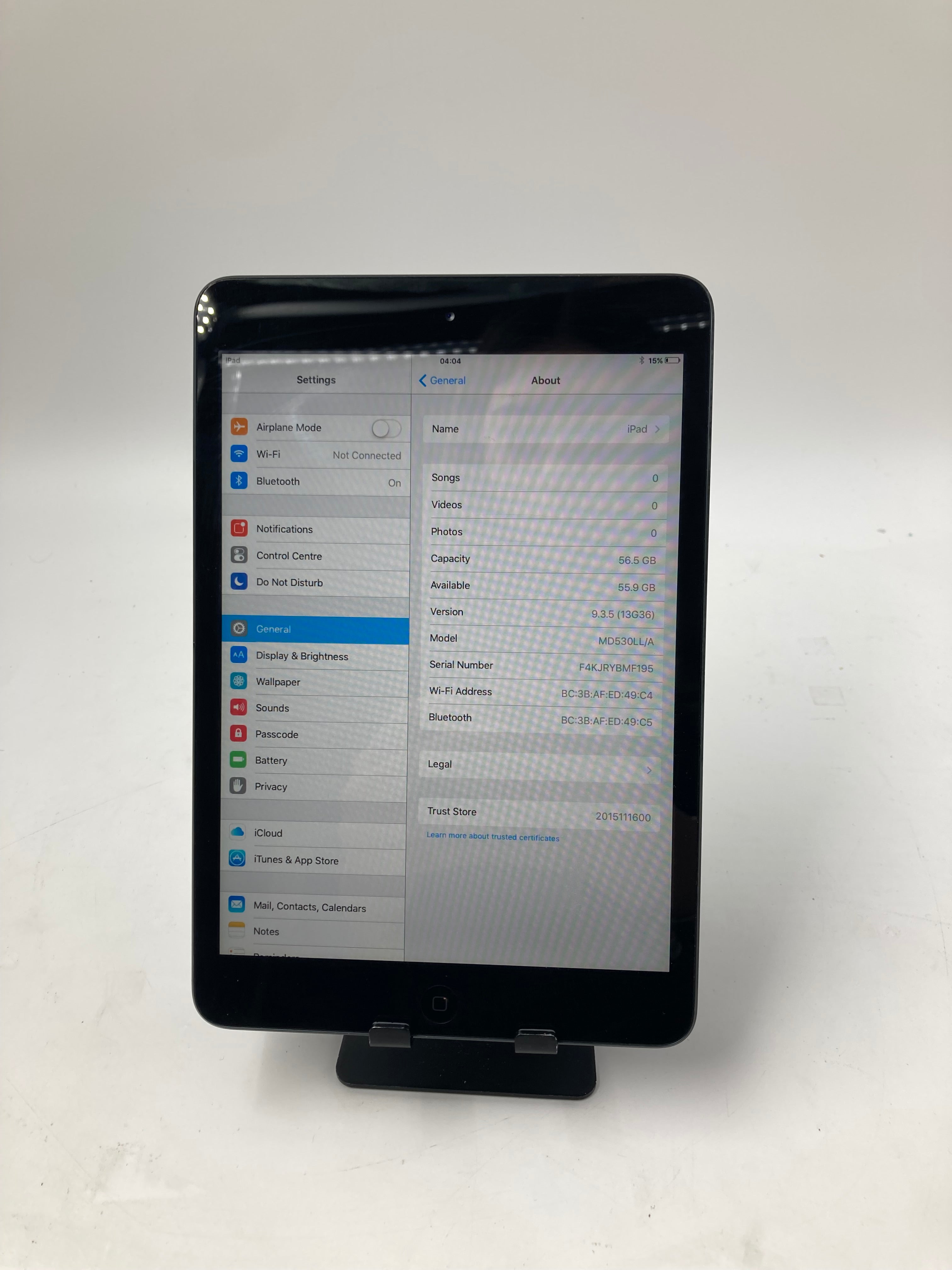 Apple iPad Mini 5th Gen 16GB 32GB 64GB Silver Black Lot of 3 - Unlocked