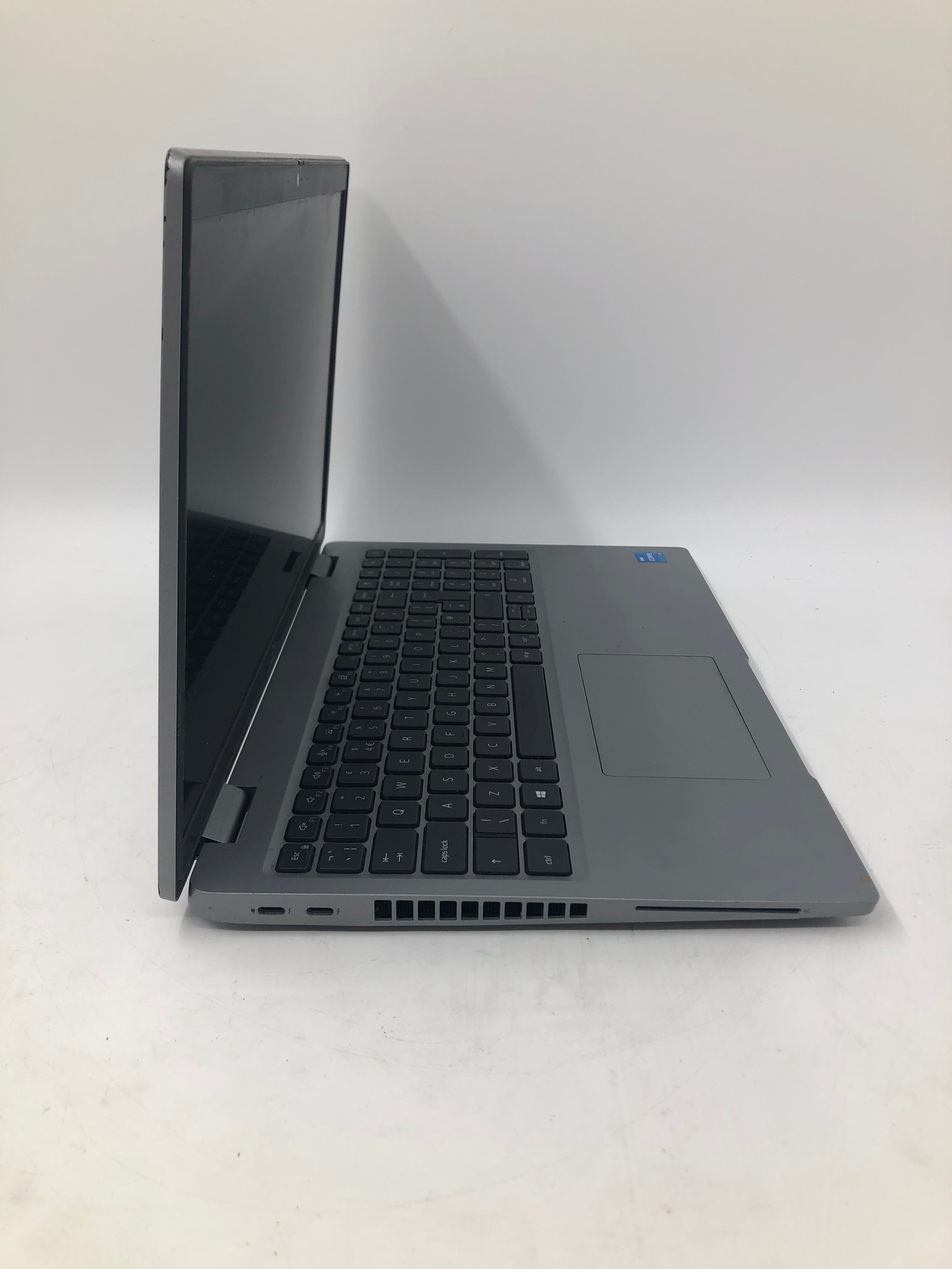Dell Latitude 5520 15" Screen i5 11th Gen 8GB RAM No SSD -Spares-
