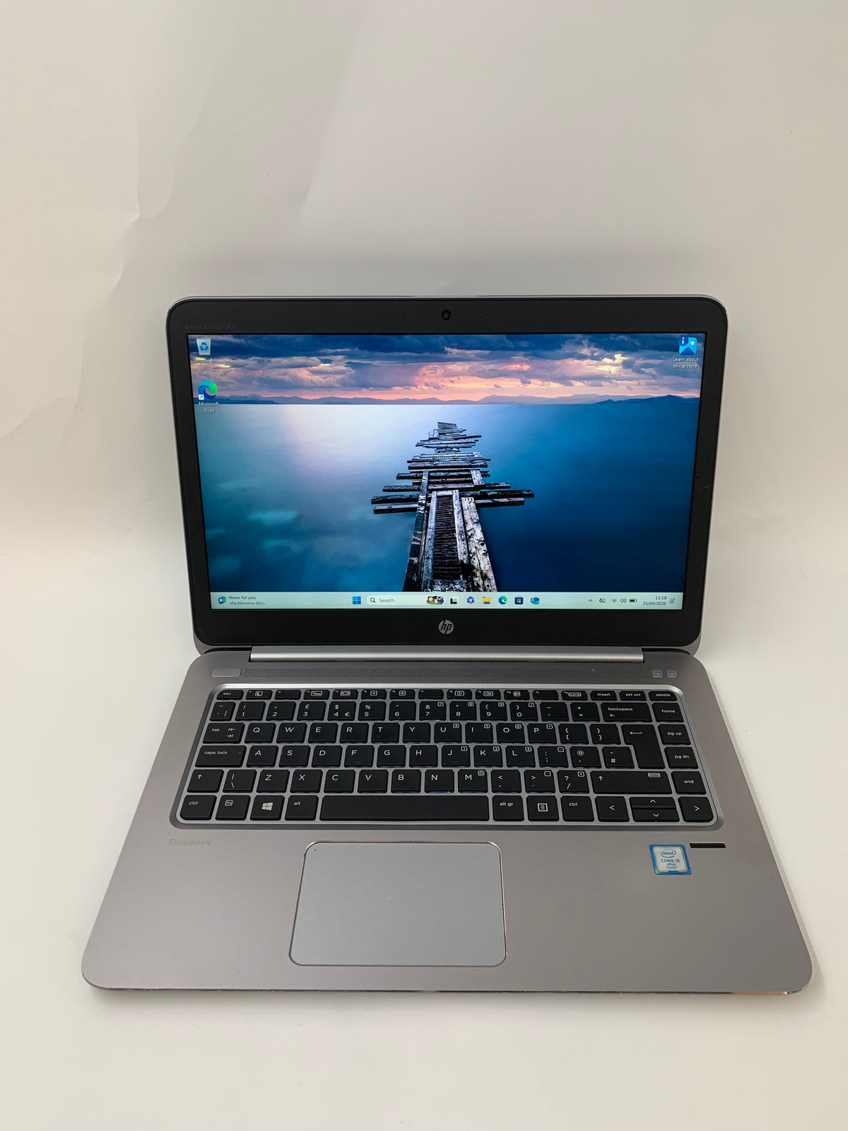 HP EliteBook Folio 1040 G3 | 14" QHD | i5 6th Gen | 8GB RAM | 256GB SSD | W11 Pro
