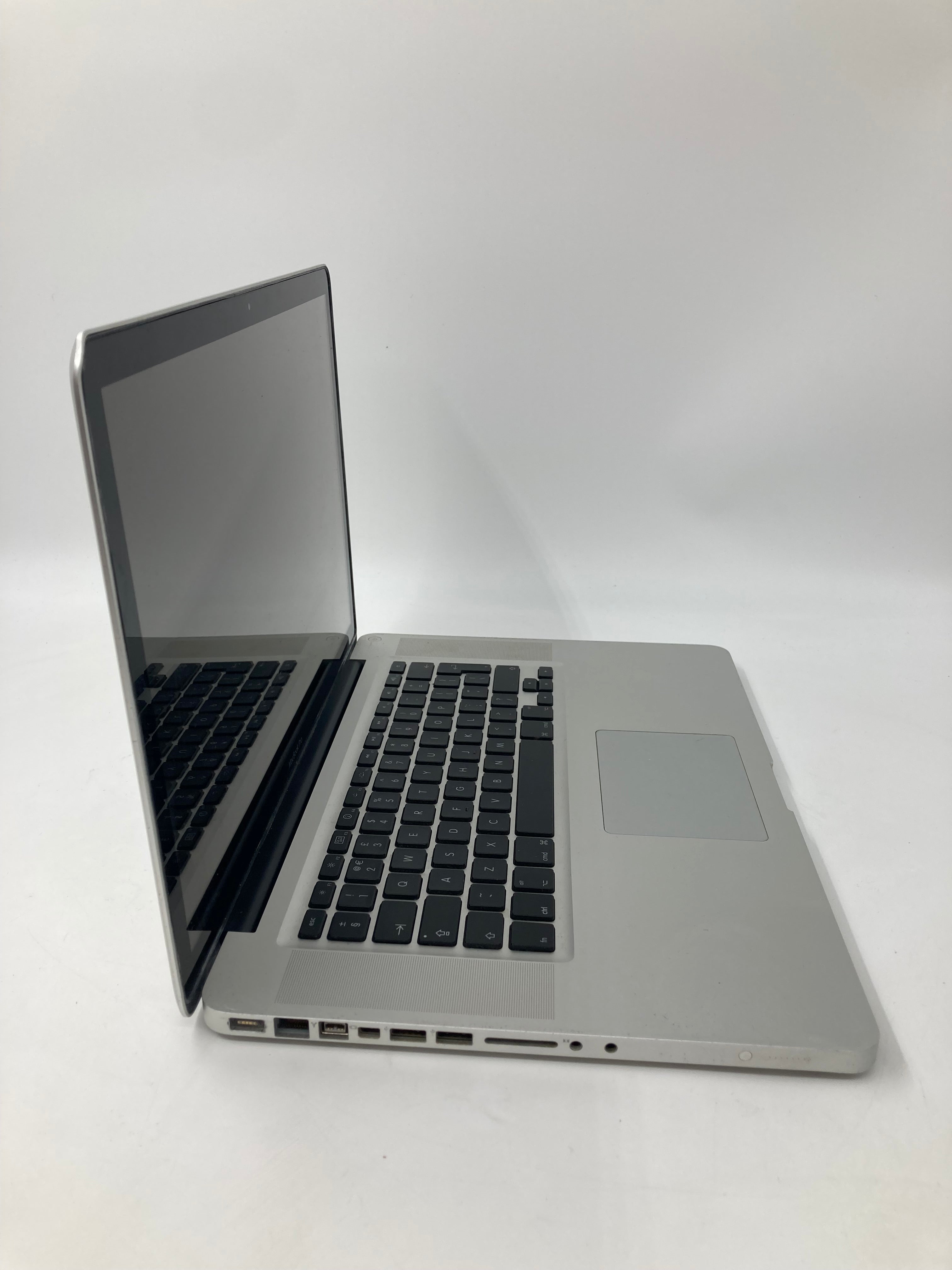 Apple MacBook Pro 15" Screen Core 2 Duo 4GB RAM No SSD No OS *Spares*