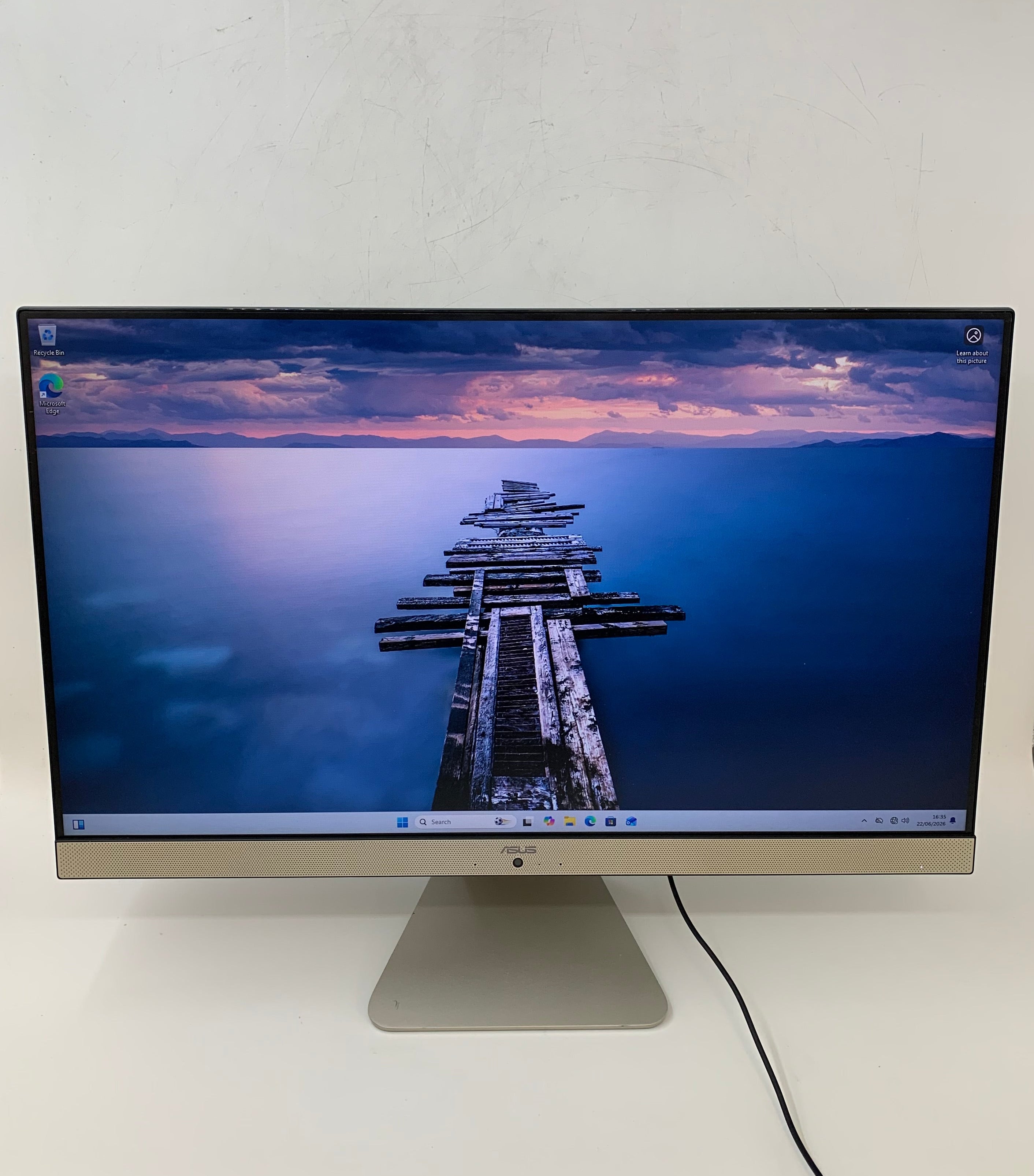 Asus V241E All-In-One | 23.8" FHD | i5 11th Gen | 8GB RAM | 256GB SSD | W11 Pro