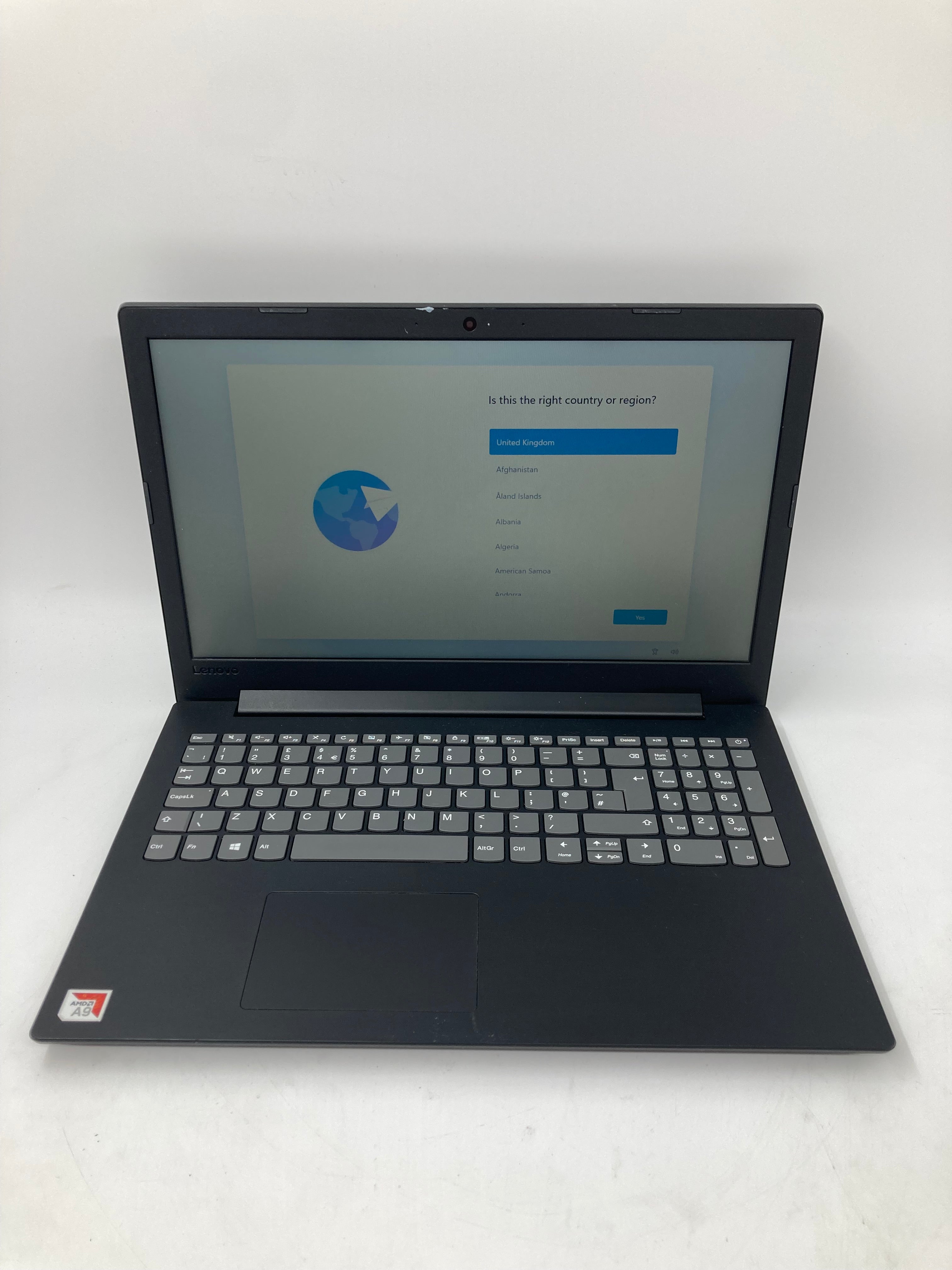 Lenovo Laptop IdeaPad V145-15AST 15" AMD A9-9425 4GB RAM 128GB SSD W10