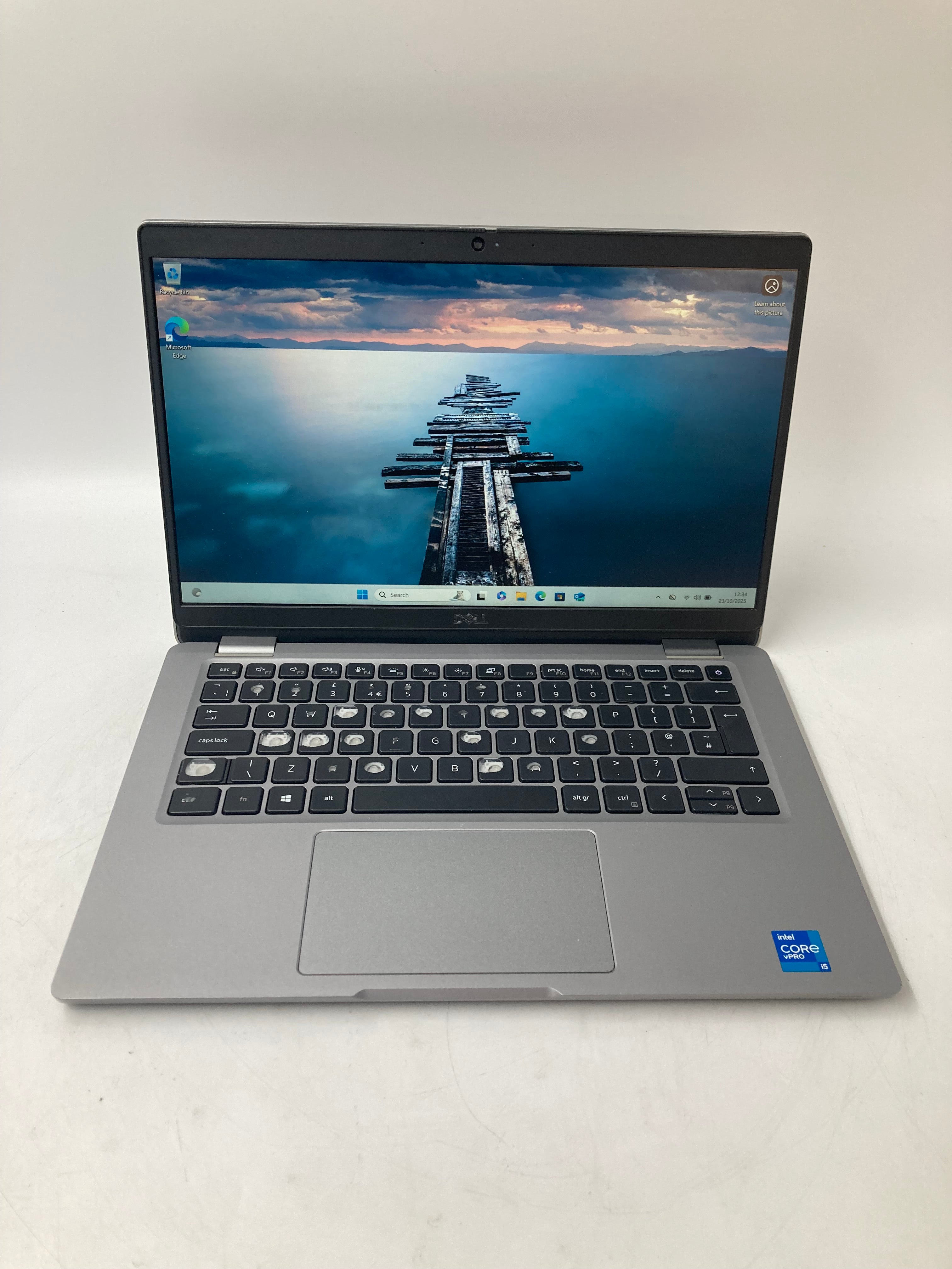 Dell Latitude 5320 13" Screen i5 11th Gen 8GB RAM 256GB SSD W11