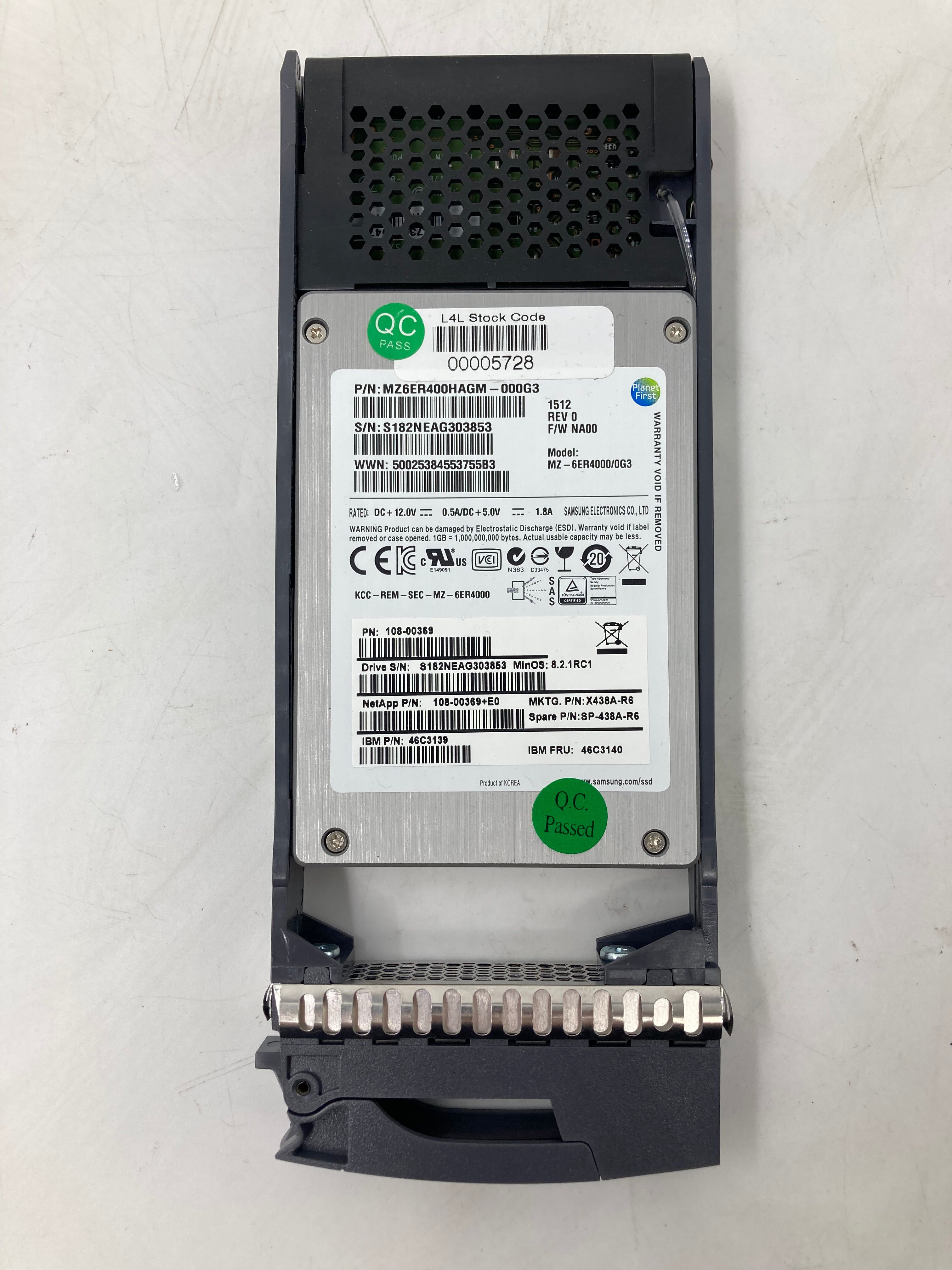 Batch of 17 NetApp 2.5" SAS 400GB SSD - Mixed Brands