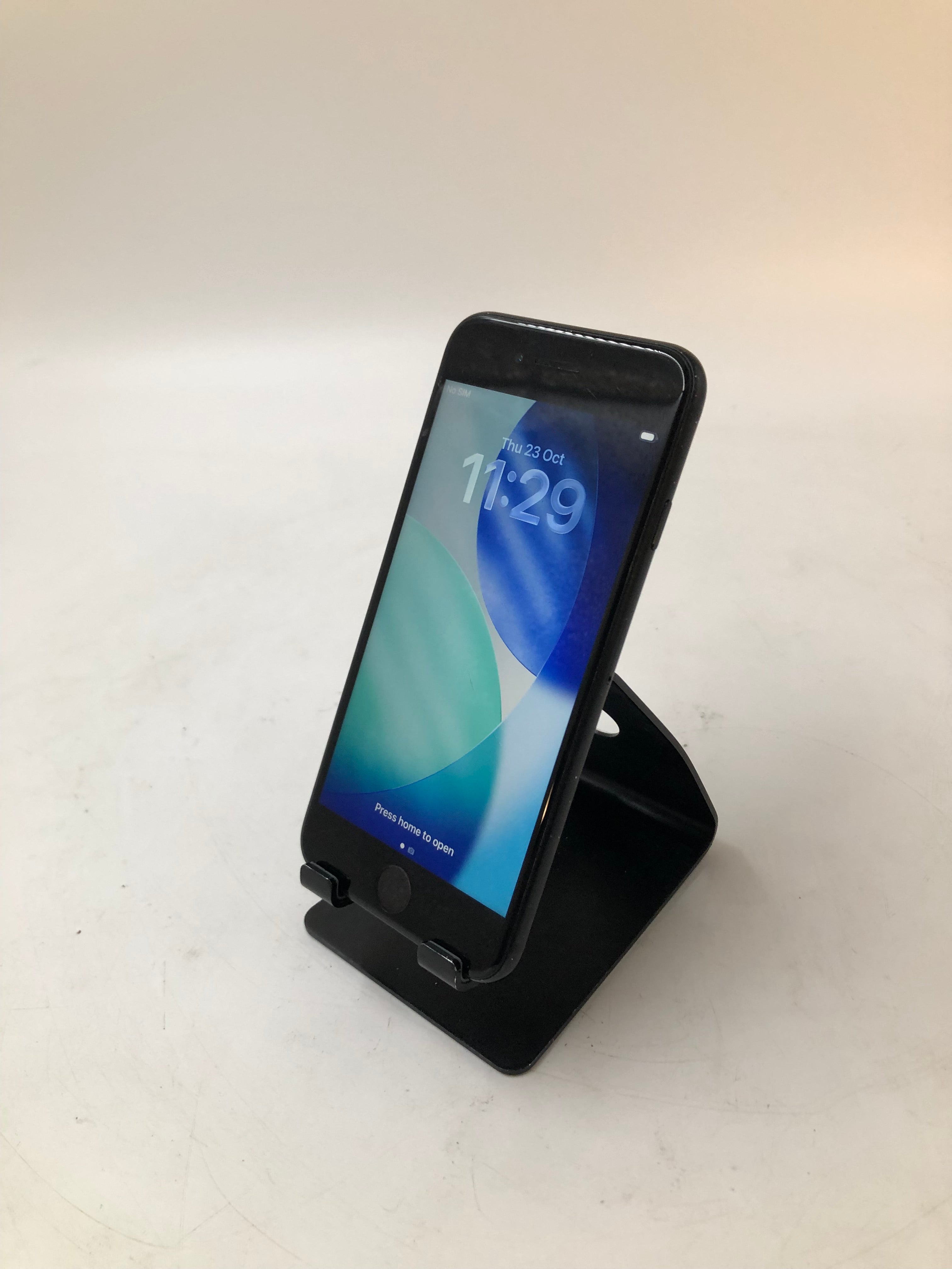 Apple iPhone SE 2nd Gen 5" Screen 2020 64GB Storage Black