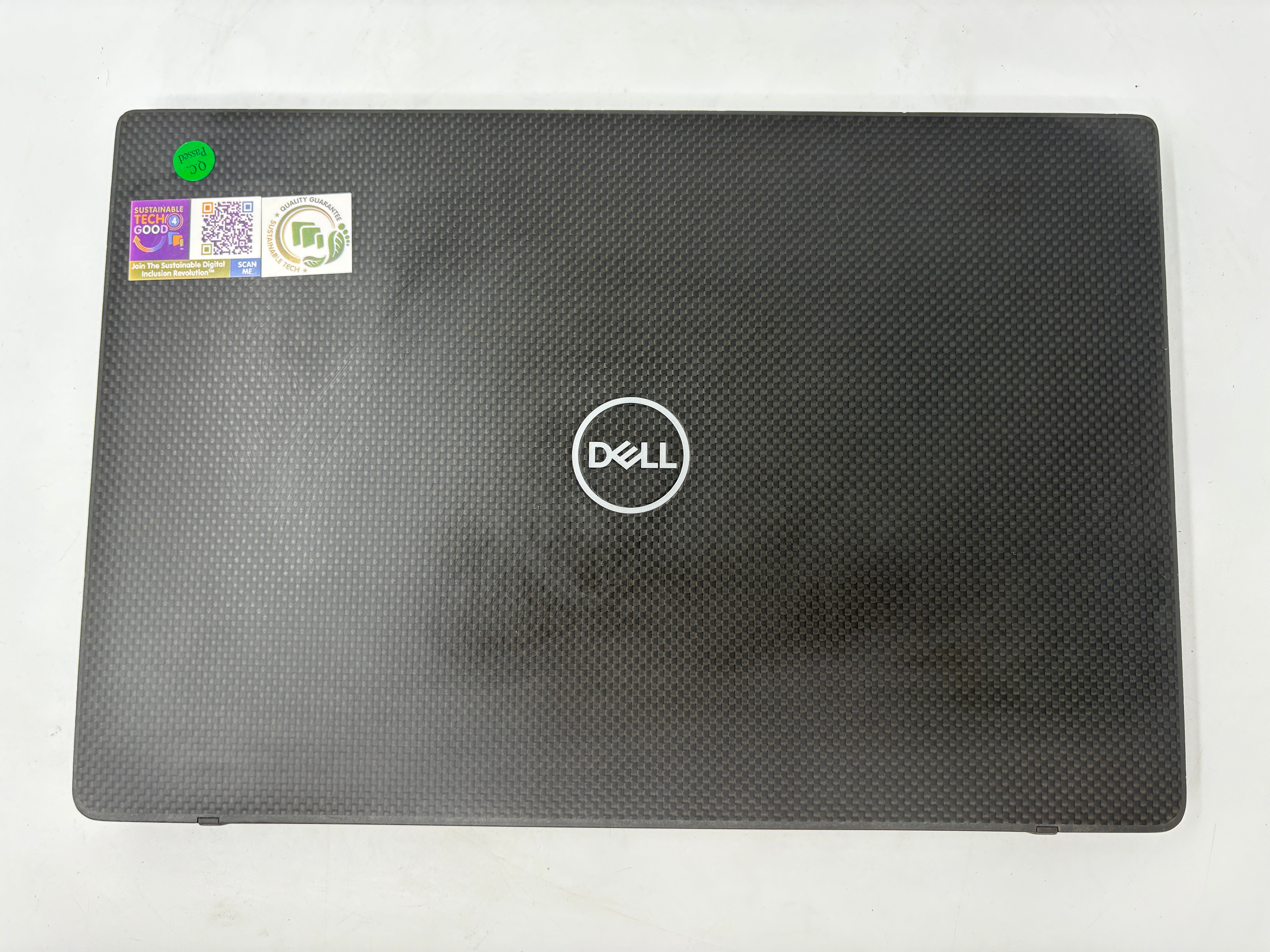 Dell Laptop Latitude 7400 14" Screen i7 8th Gen 8GB RAM 256GB SSD W11