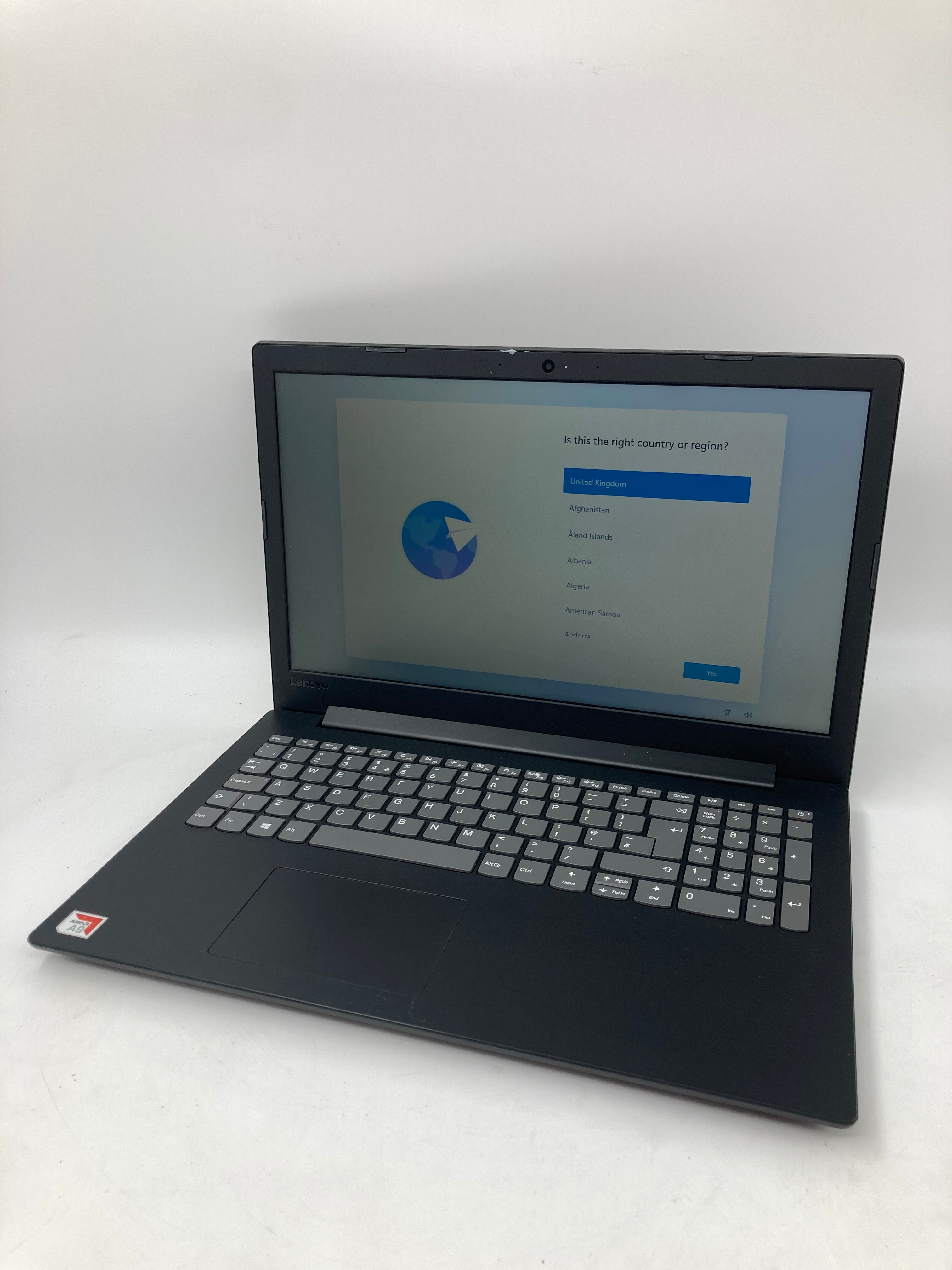 Lenovo Laptop IdeaPad V145-15AST 15" AMD A9-9425 4GB RAM 128GB SSD W10