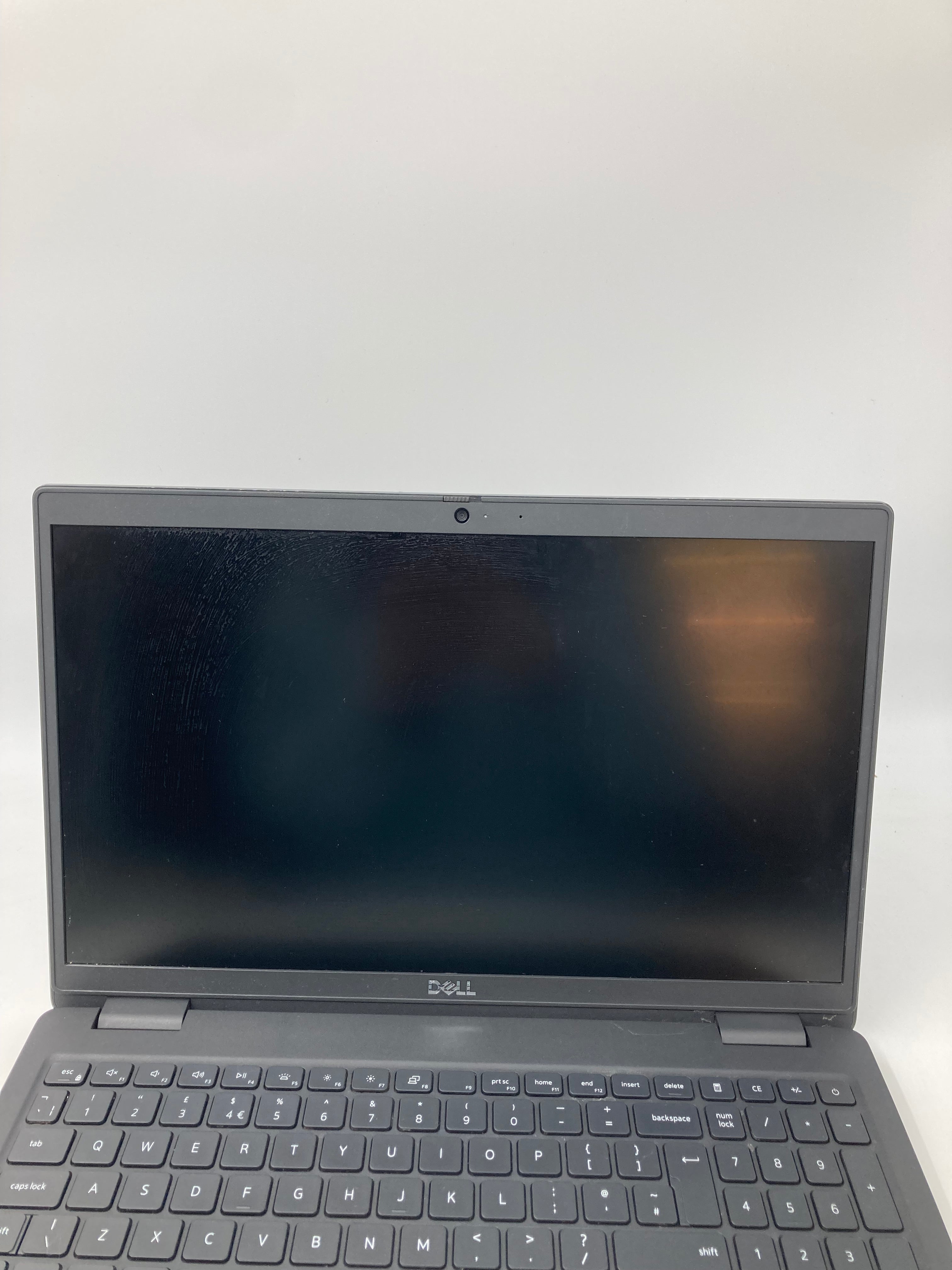 Dell Latitude 3520 15.6" Screen i3 11th Gen 8GB RAM No SSD No OS
