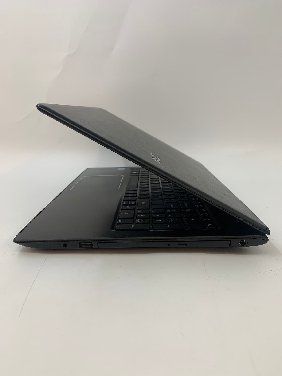Acer Aspire E15 N16Q2 | 15.6" FHD | i5 7th Gen | 4GB RAM | 256GB SSD | W10 Pro