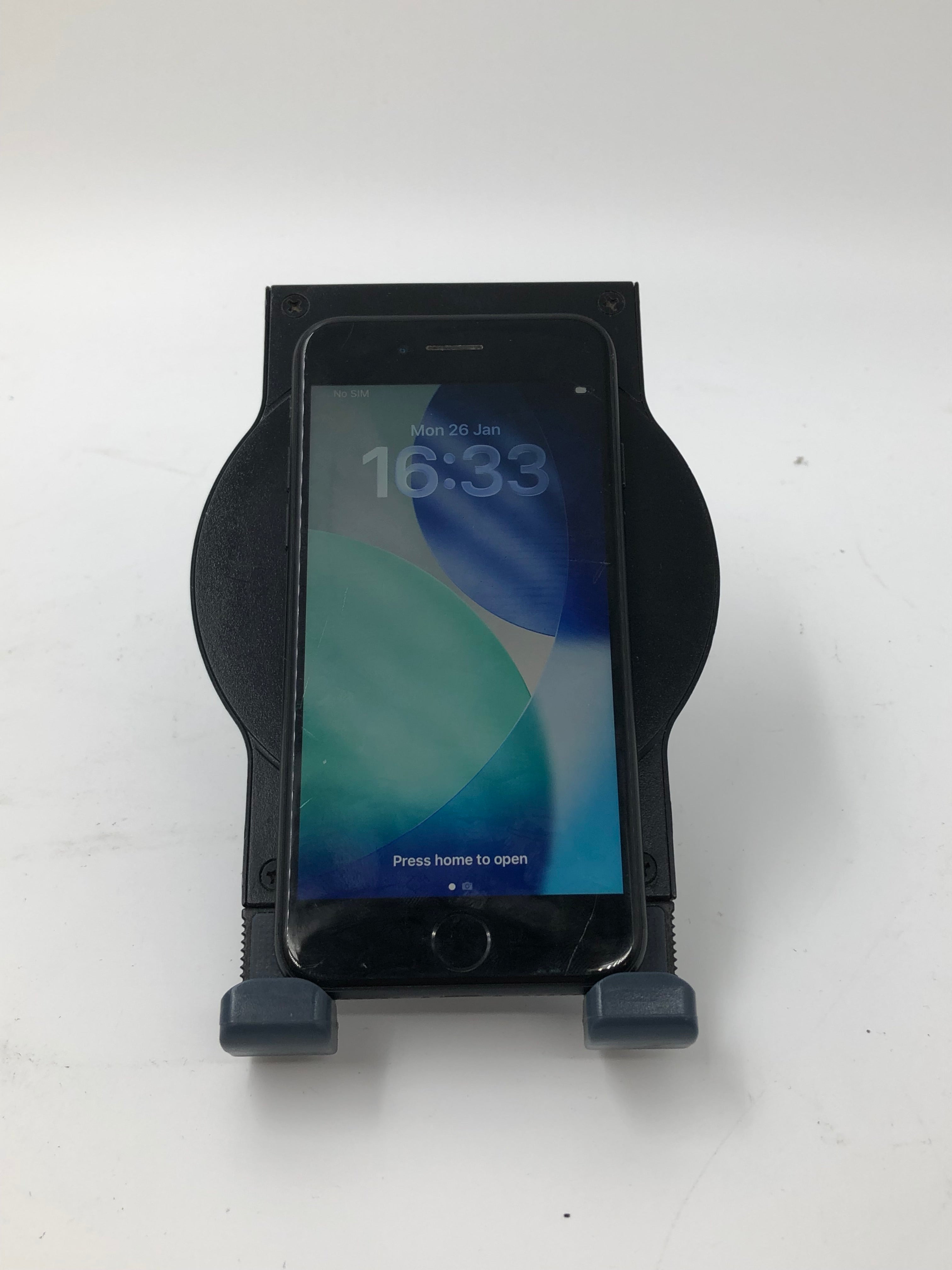 Apple Mobile Phone iPhone SE 64GB Storage 4.7" Screen Unlocked Black 73% Battery