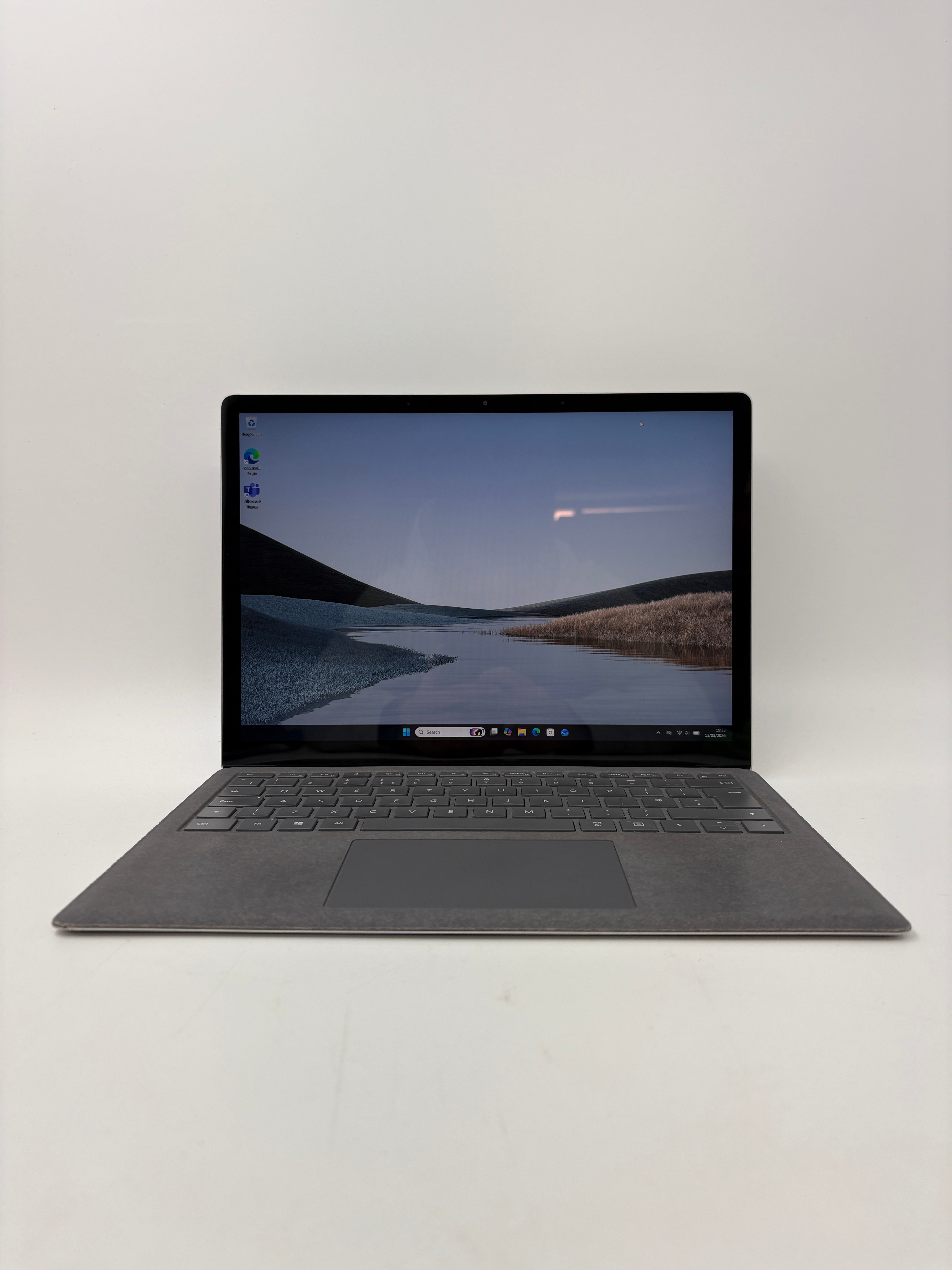 Microsoft Surface Laptop 3 | 13.5" Touchscreen | i5 10th Gen | 8GB | 128GB | W11 | Grade B