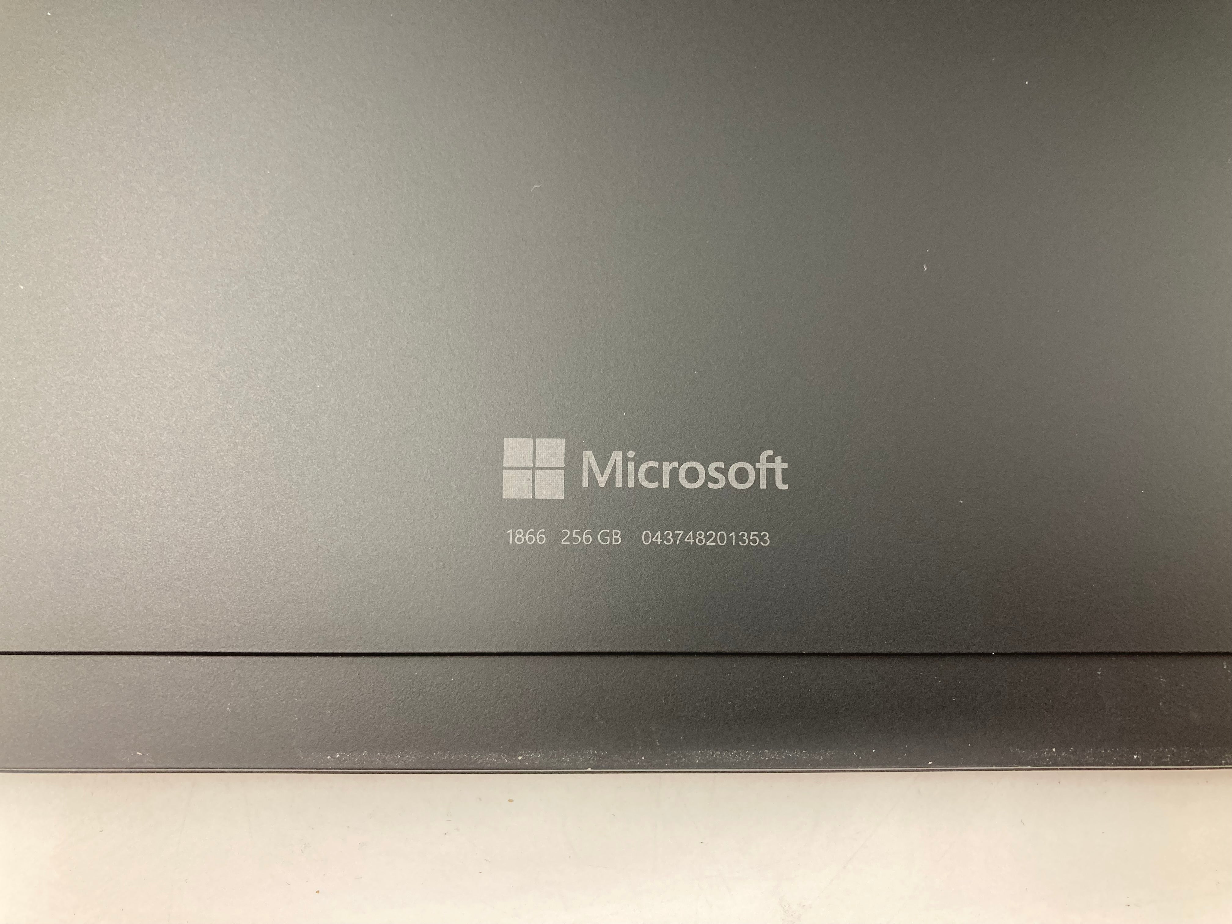 Microsoft Surface Pro 7 i7 10th Gen 12" 16GB RAM 256GB SSD W11