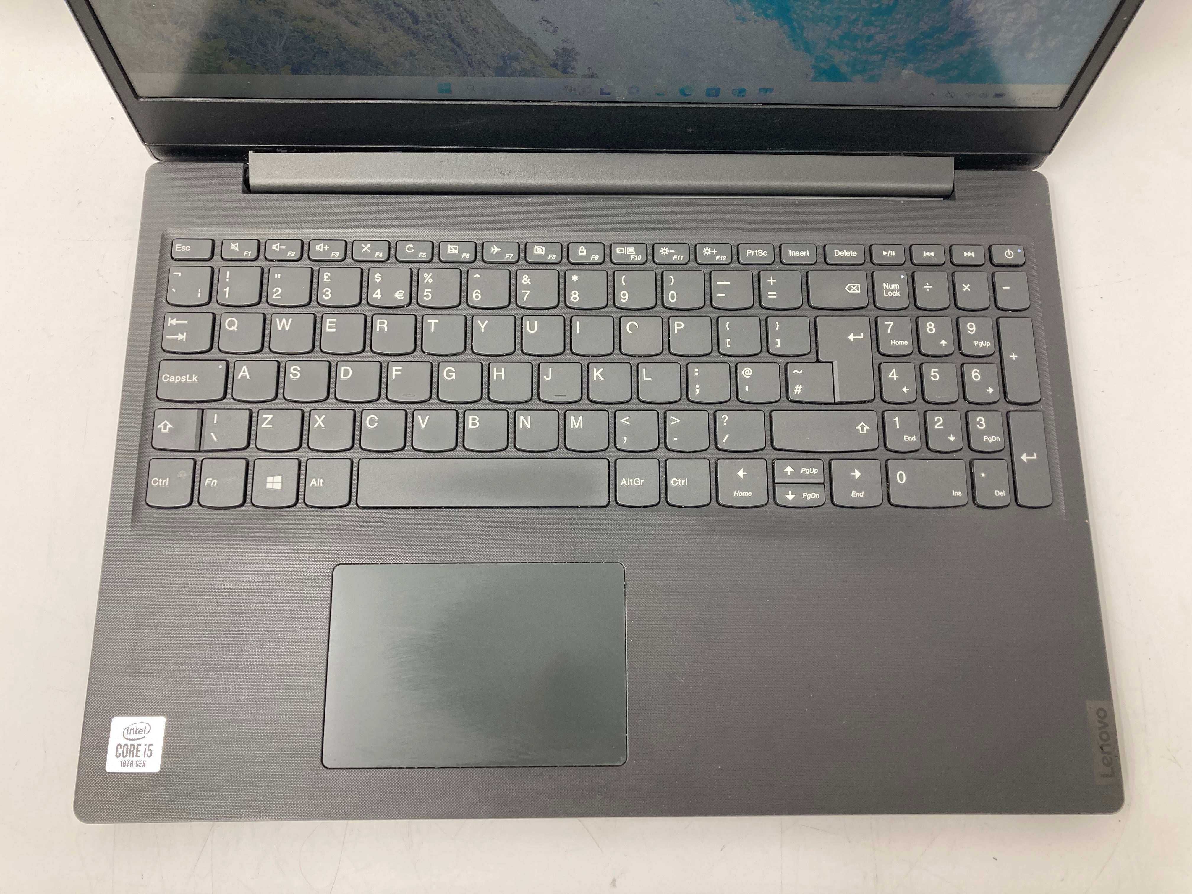 Lenovo V15-IIL | 15.6" FHD | i5 10th Gen CPU | 8GB RAM | 256GB SSD | W11 | Grade C
