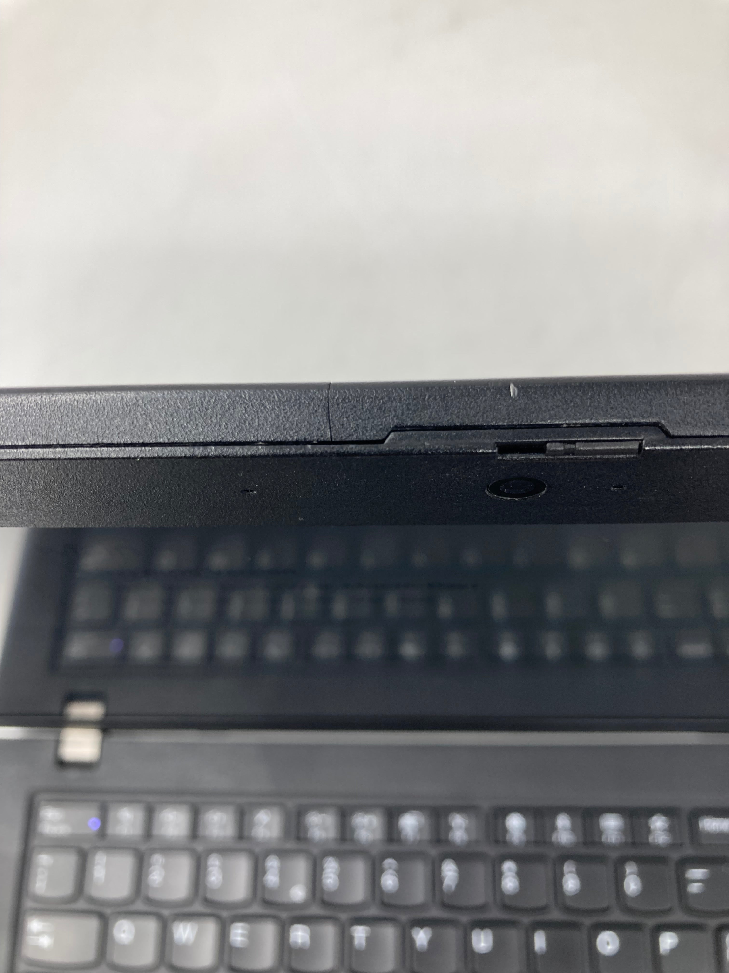 Lenovo Laptop ThinkPad L490 14" i5 8th Gen 16GB RAM No SSD No OS
