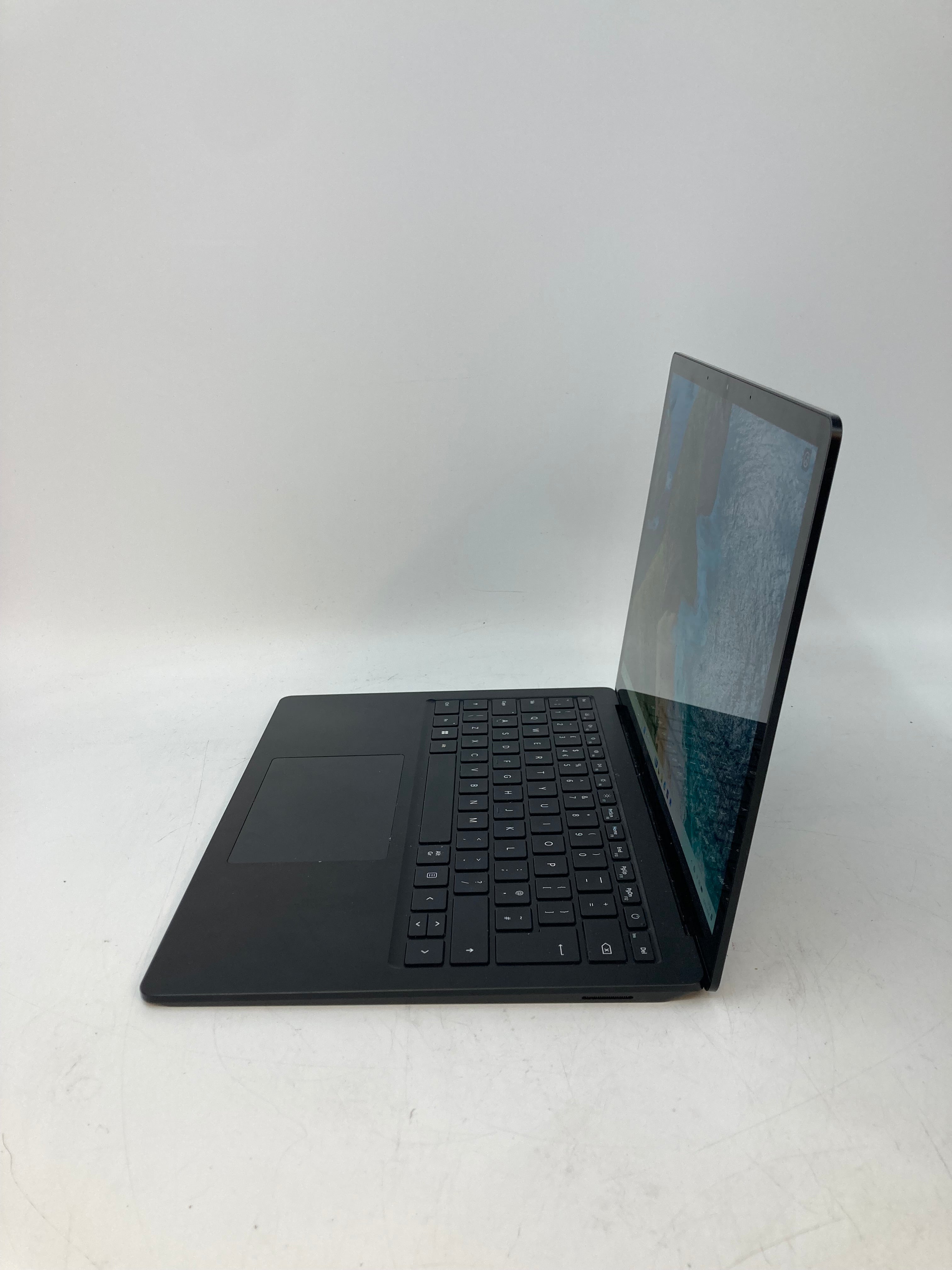 Microsoft Surface 5 | 13.3" TouchScreen  2K | i5 12th Gen | 16GB RAM | 256GB SSD | W11 Pro