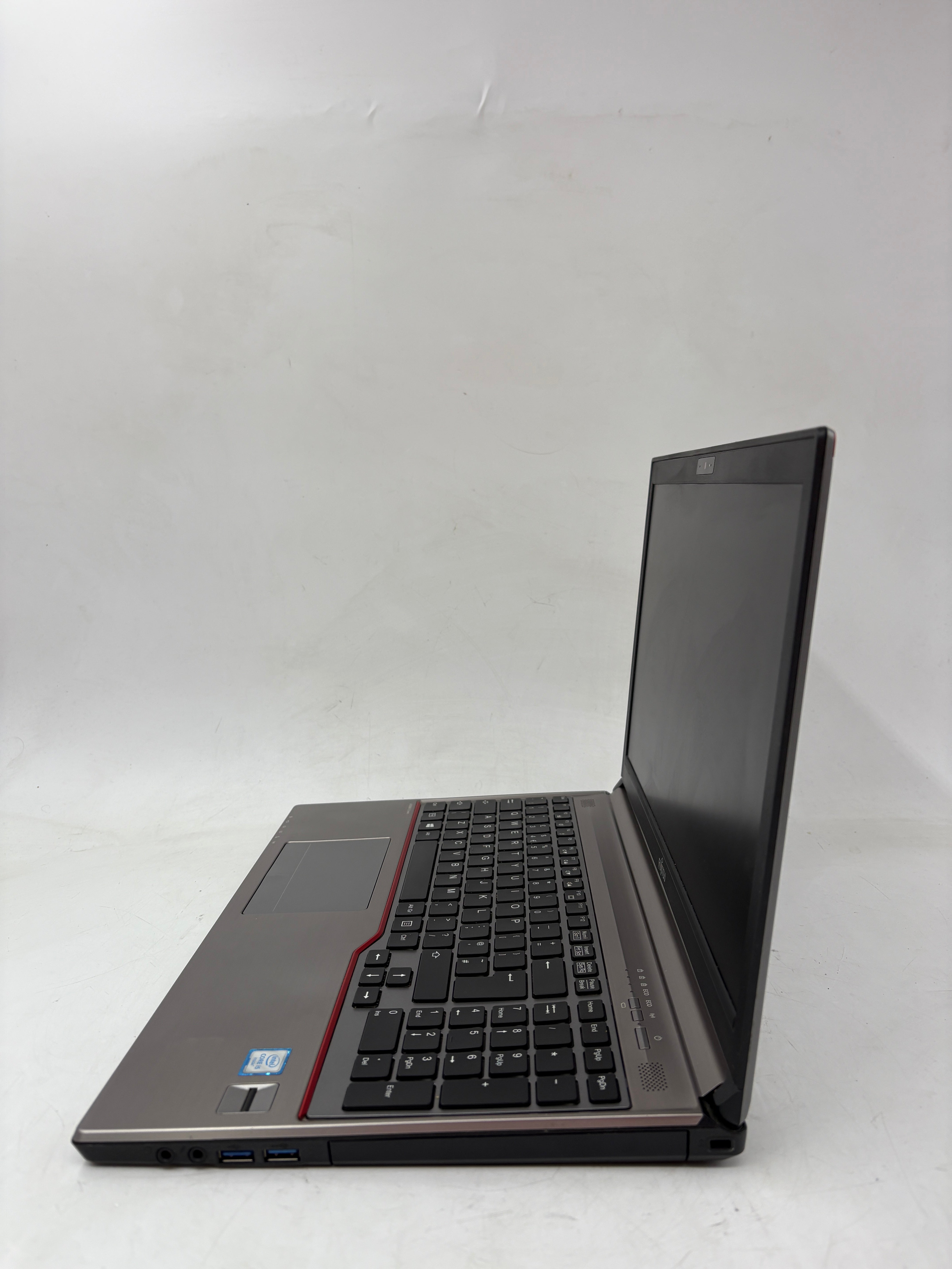 Fujitsu Laptop LifeBook E756 15.6" Screen i5 6th Gen 8GB RAM NO SSD NO OS