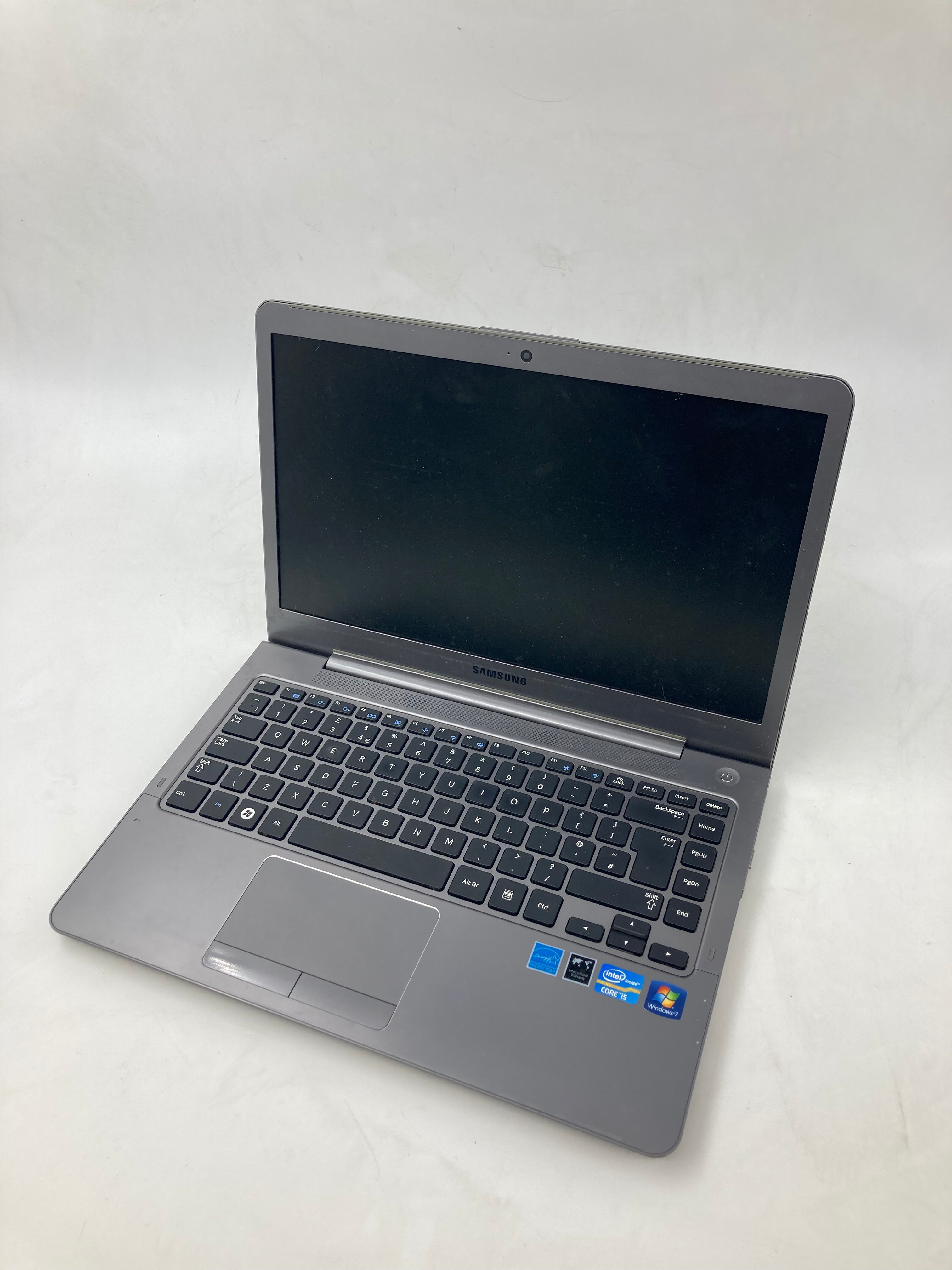 Samsung Laptop 530U 13" i5 3rd Gen No RAM No HDD *Spares*