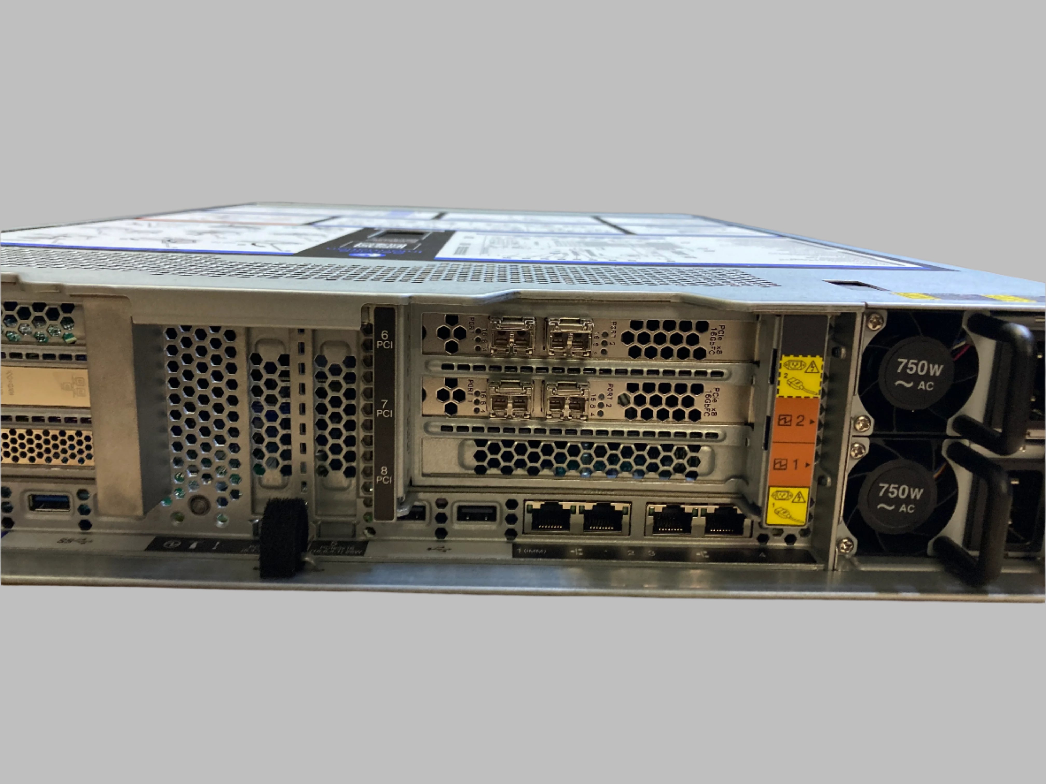 IBM System X 3650 M5 2x Xeon E5-2640 v3 32GB RAM 24x SFF Bay No HDD