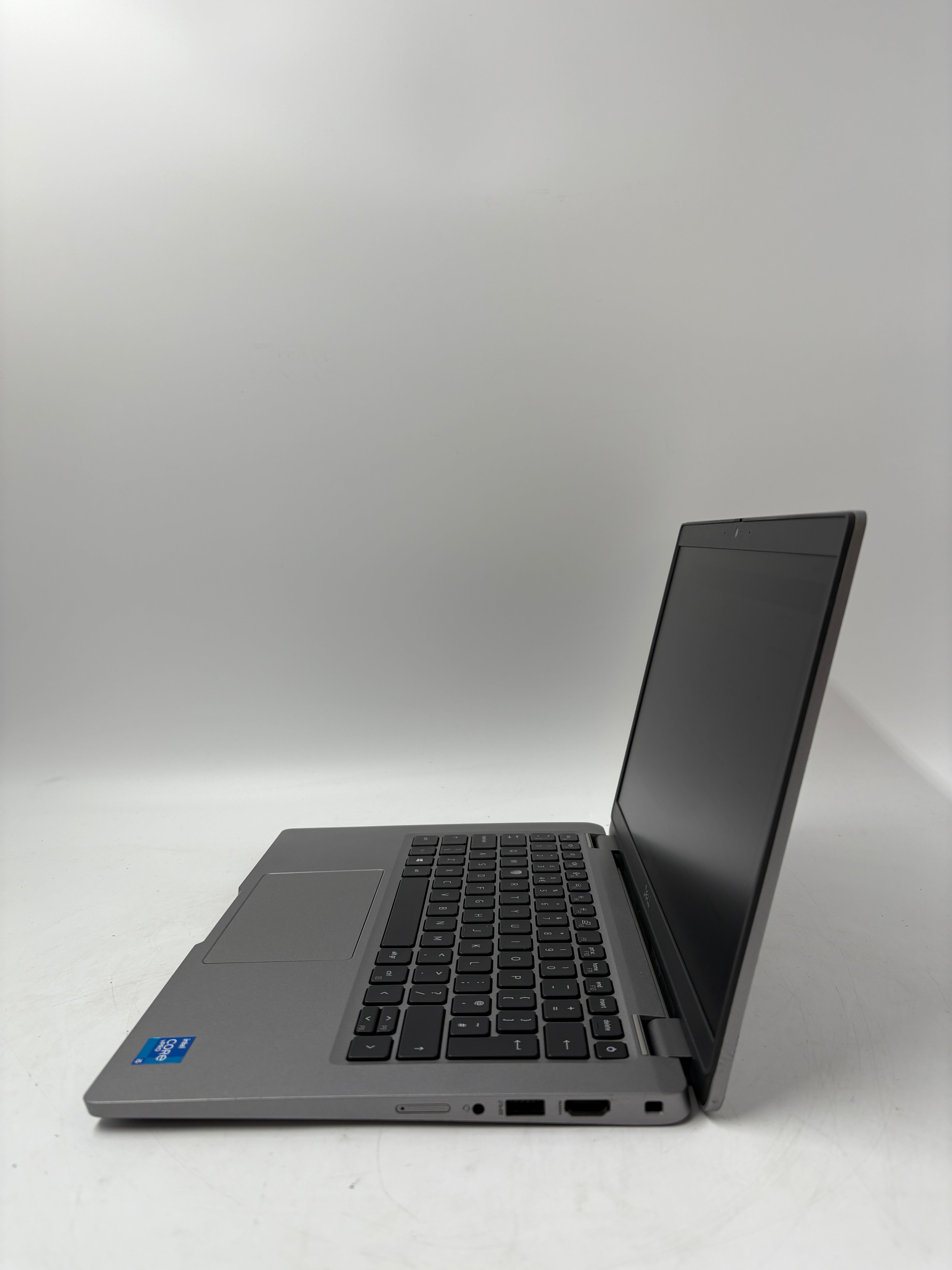 Dell Latitude 5320 13.3" Screen i5 11th Gen 8GB RAM 256GB SSD NO OS