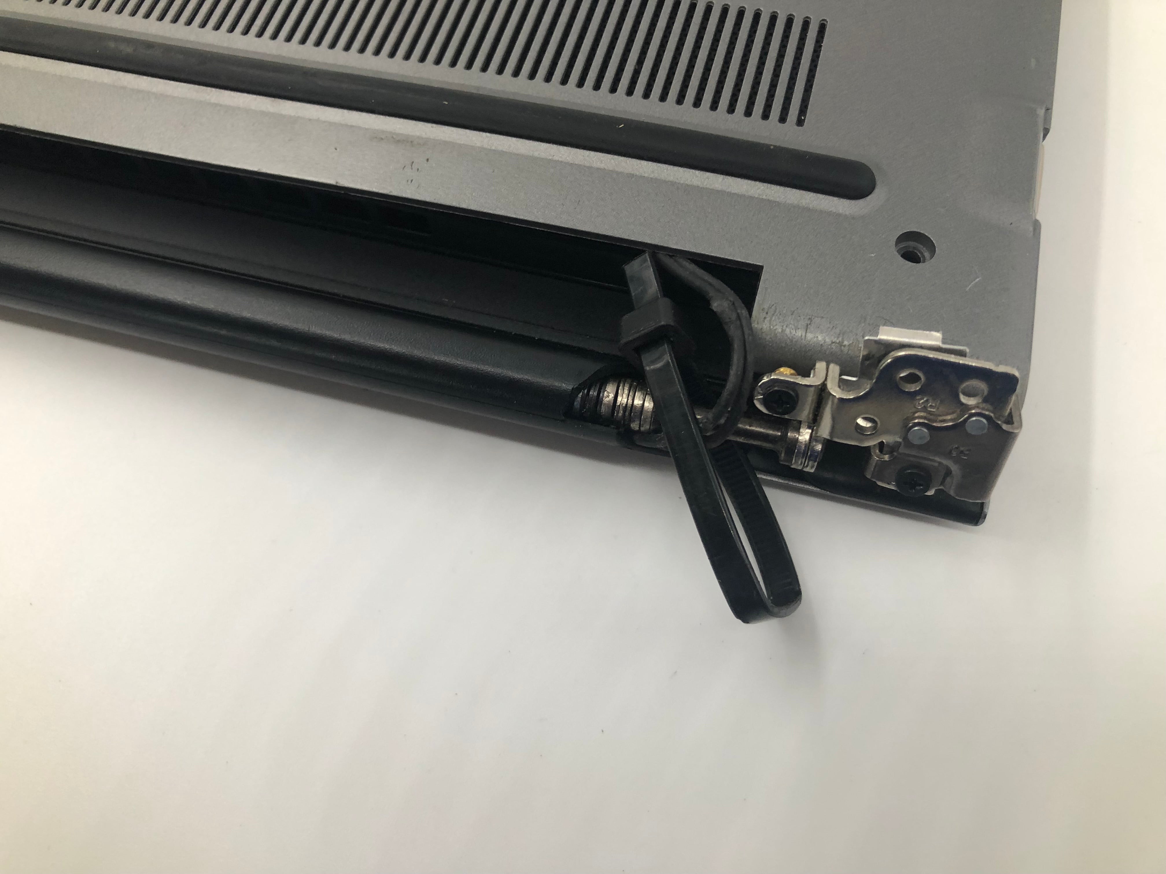 Dell Vostro I5 7TH Gen 15" Screen 8 RAM No SSD For Parts