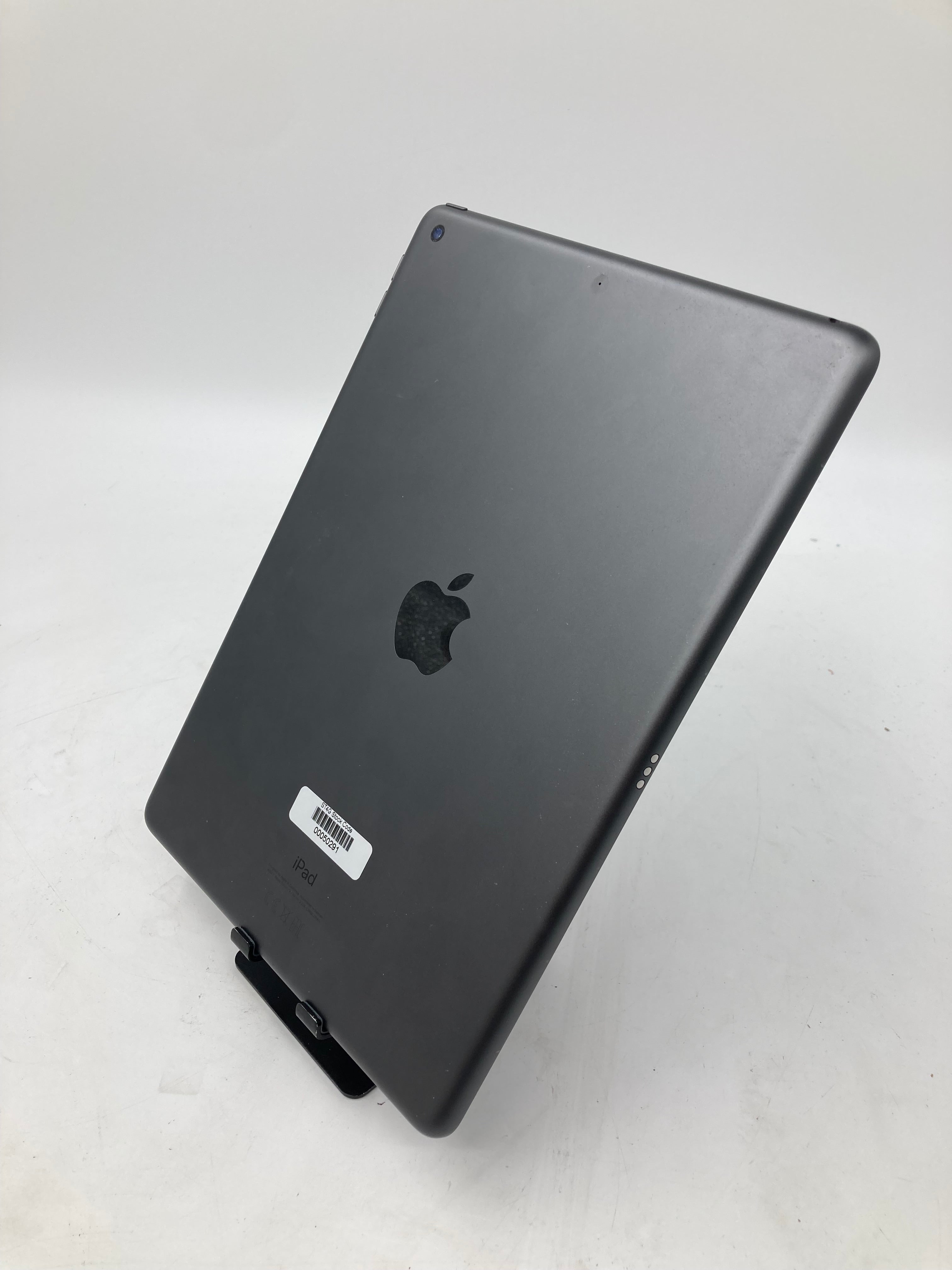 Apple iPad Air 2 5th Gen 9th Gen 16GB 32GB 64GB Silver Grey *Spares* Lot of 3
