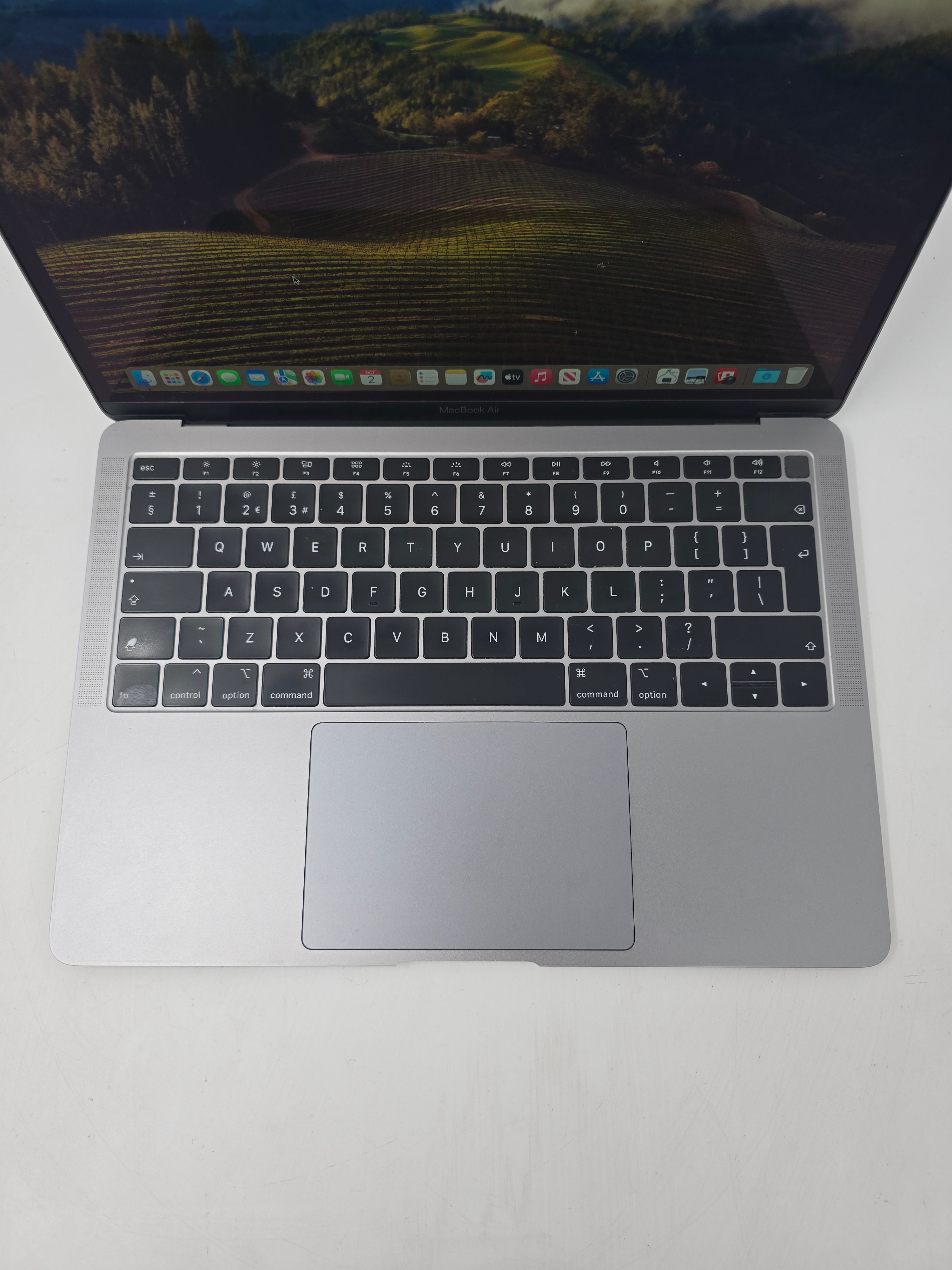 Apple MacBook Air 2018 13" Screen i5 8th Gen 1.6GHz 8GB RAM 256GB SSD Sonoma