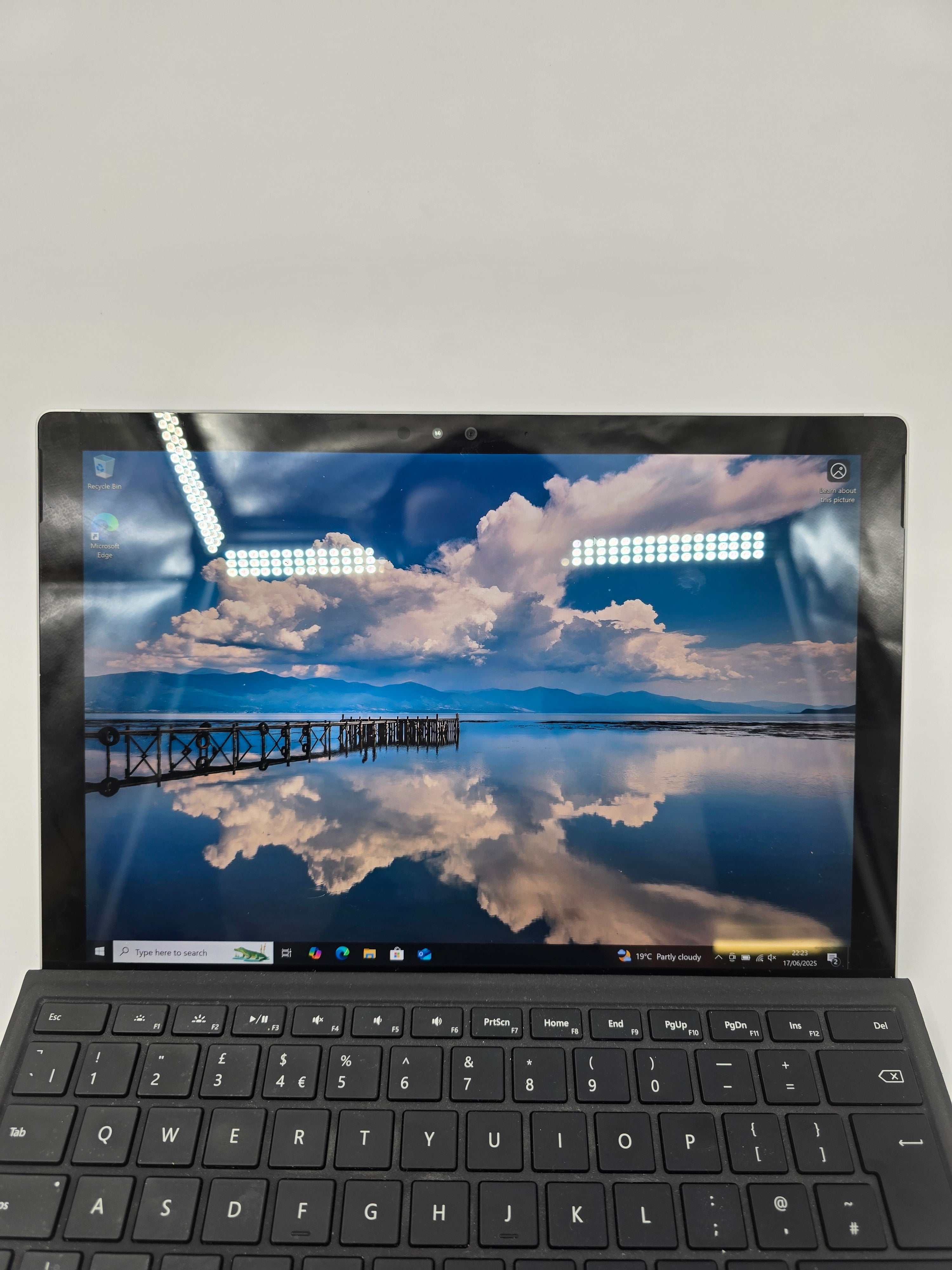 Microsoft Surface Pro 4 12" Screen i5 6th Gen 8GB RAM 256GB SSD W10