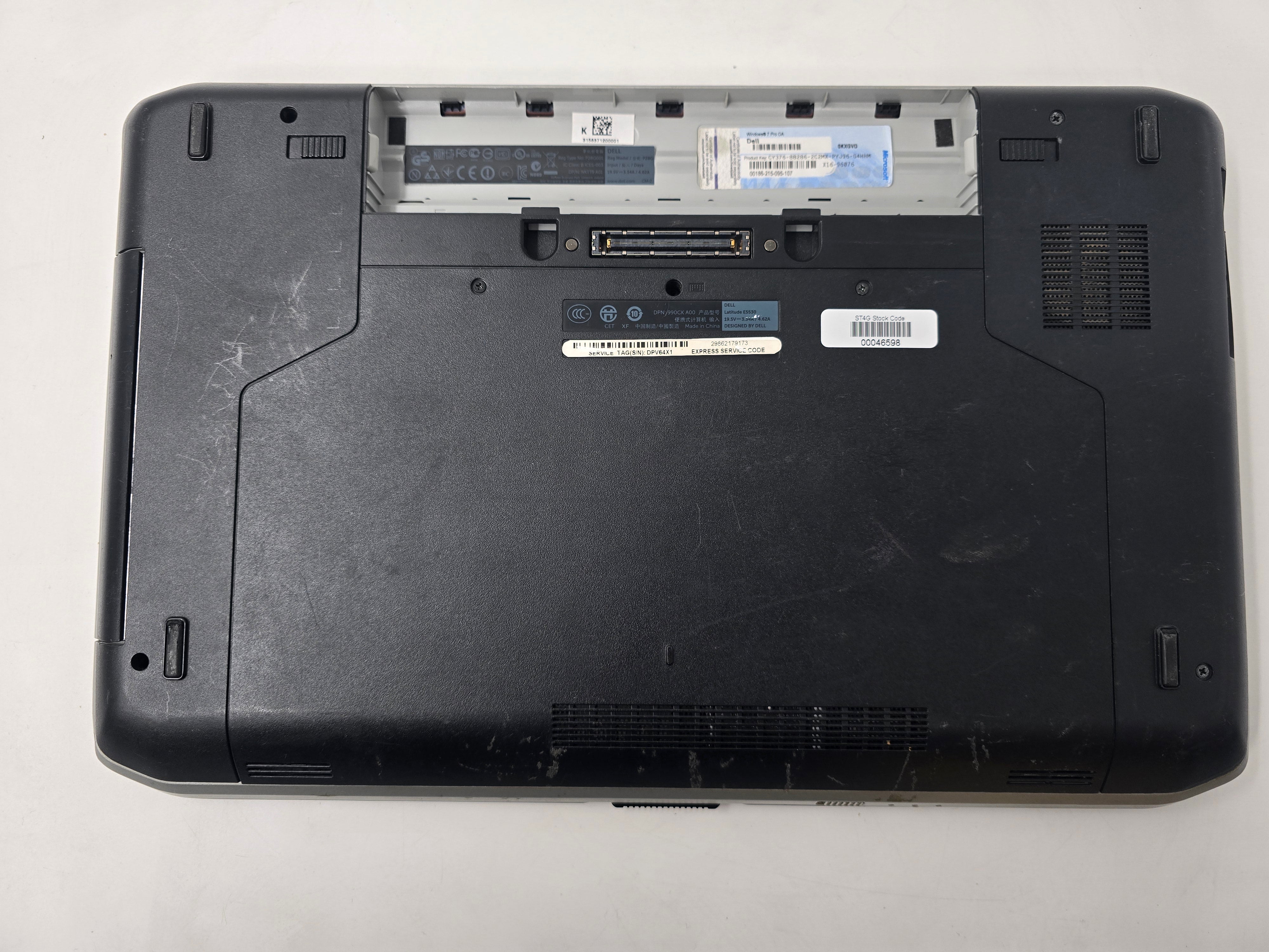 Dell Laptop Latitude E5530 15.6" Screen i3 2nd Gen 4GB RAM NO HDD NO OS *SPARES*