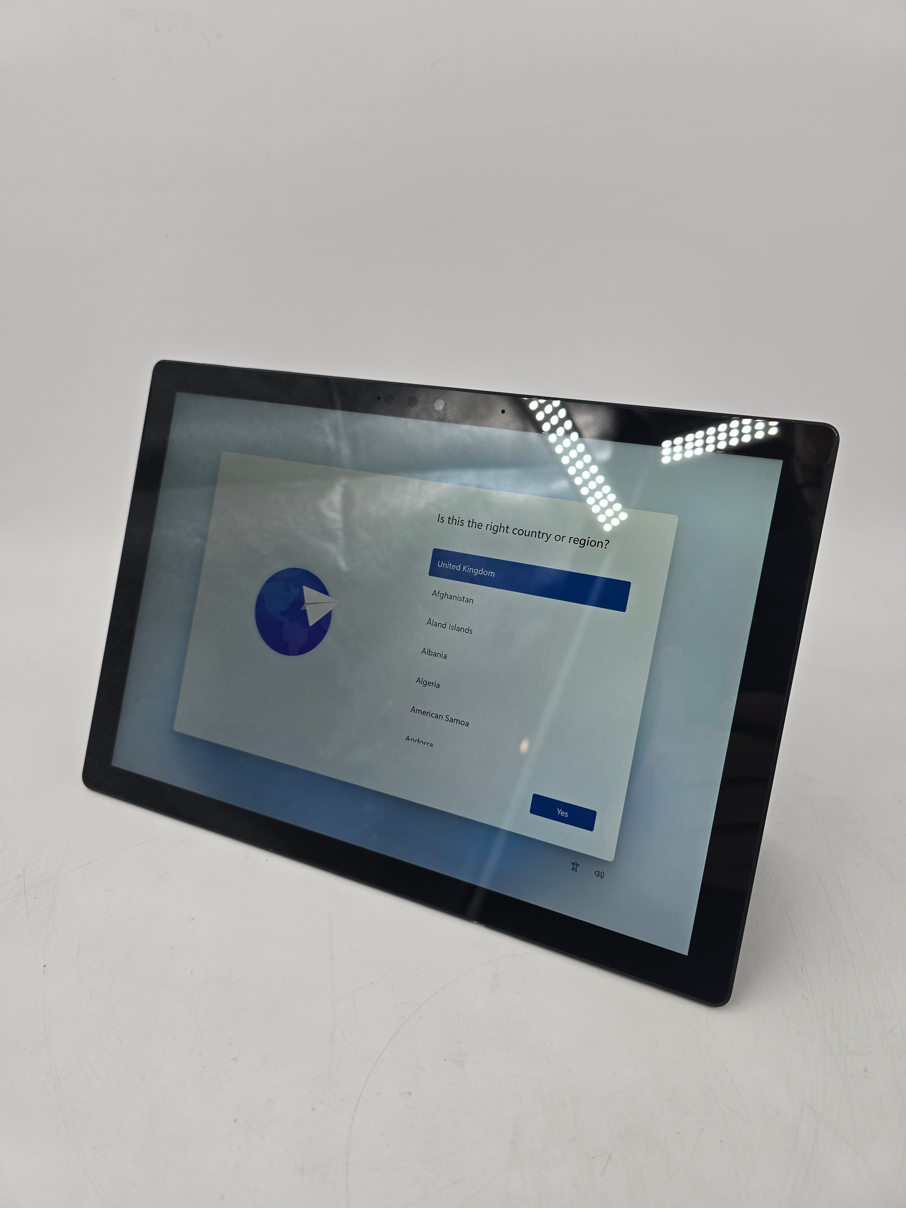 Microsoft Surface Pro 7 12.3" TouchScreen i7 10th Gen 16GB RAM 256GB SSD W11